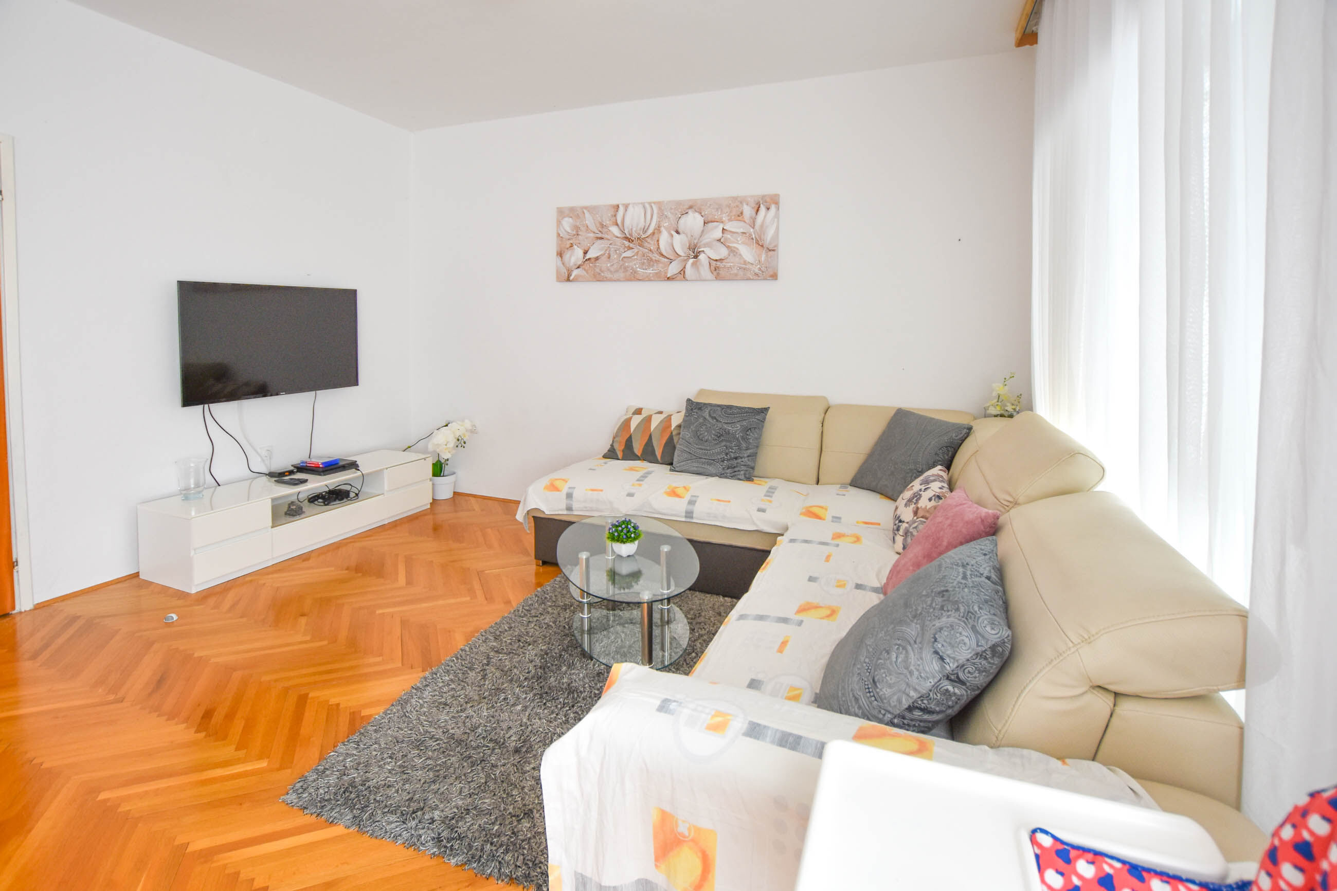 House Rovana 83181-K1