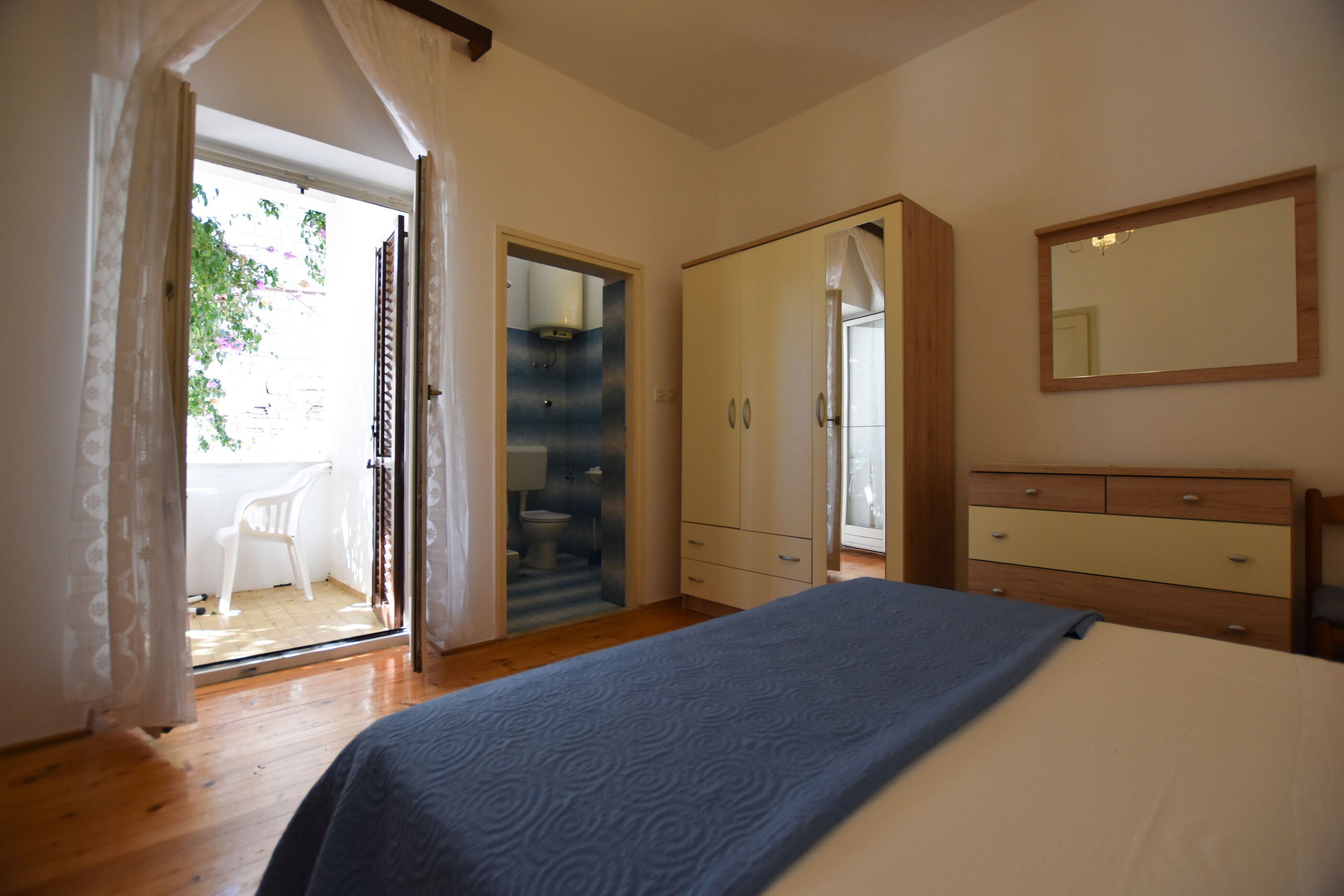 Apartments and Rooms Jakov 40391-S1