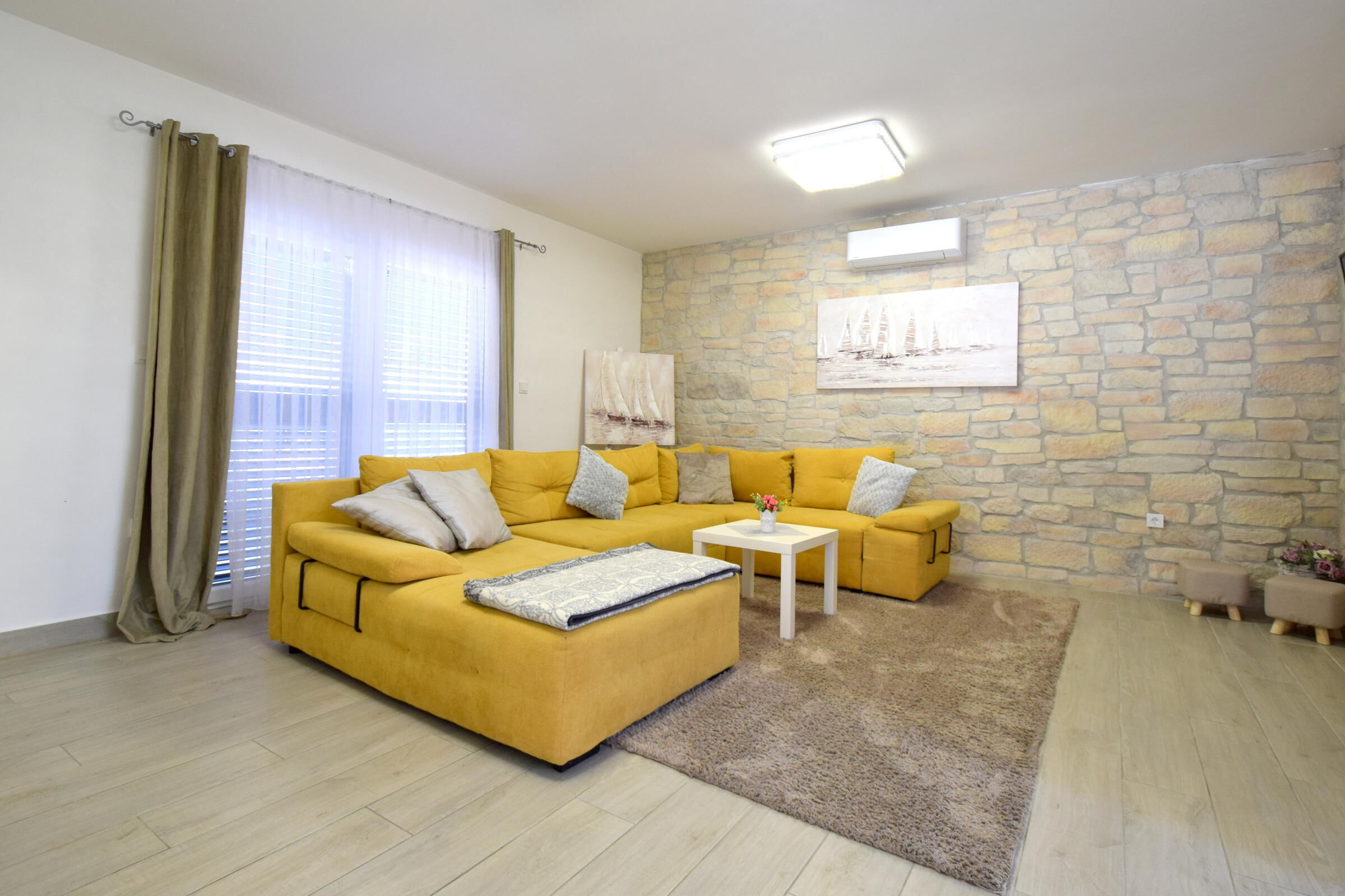 House Tereza 62155-A1