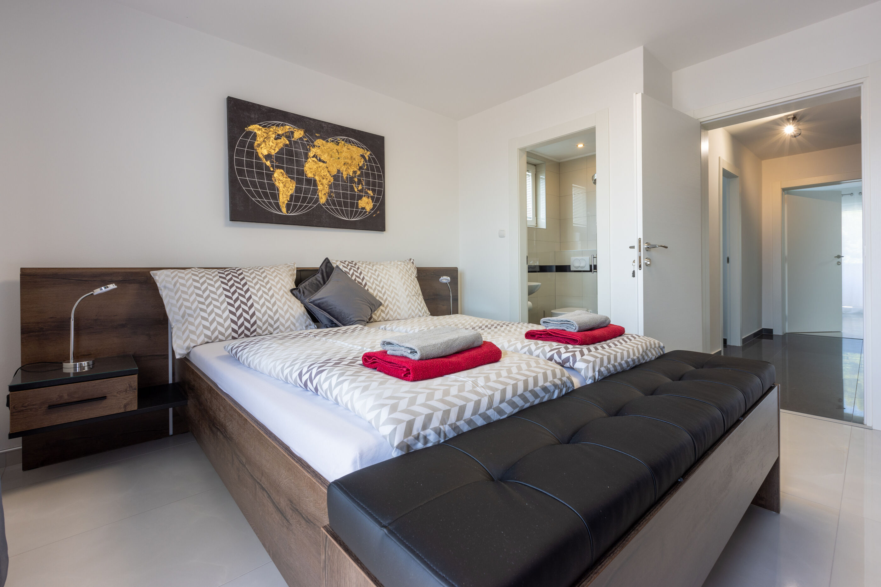 House Moderna 2 62699-A1