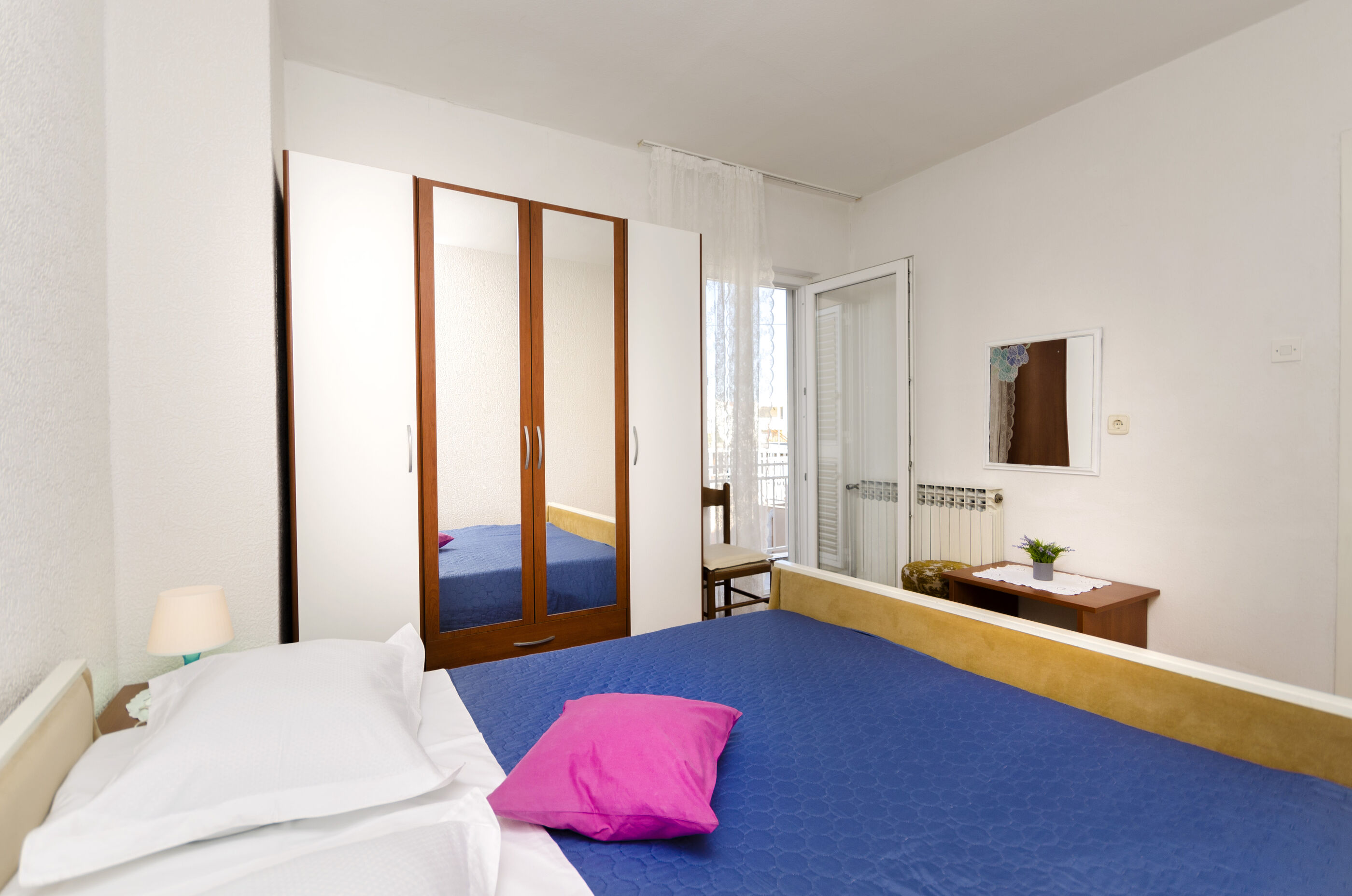 Apartment Violet 28611-A1