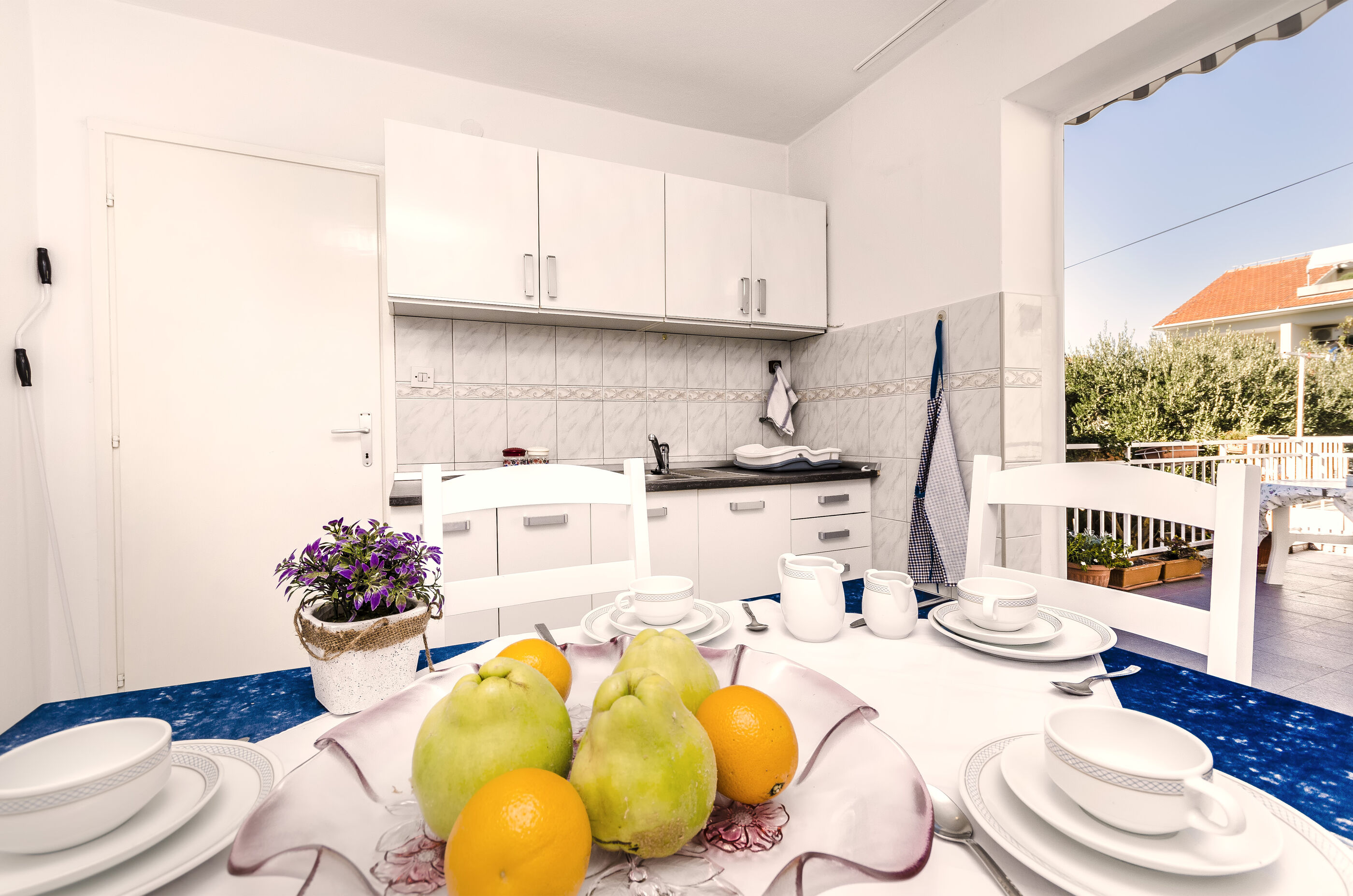 Apartment Violet 28611-A1