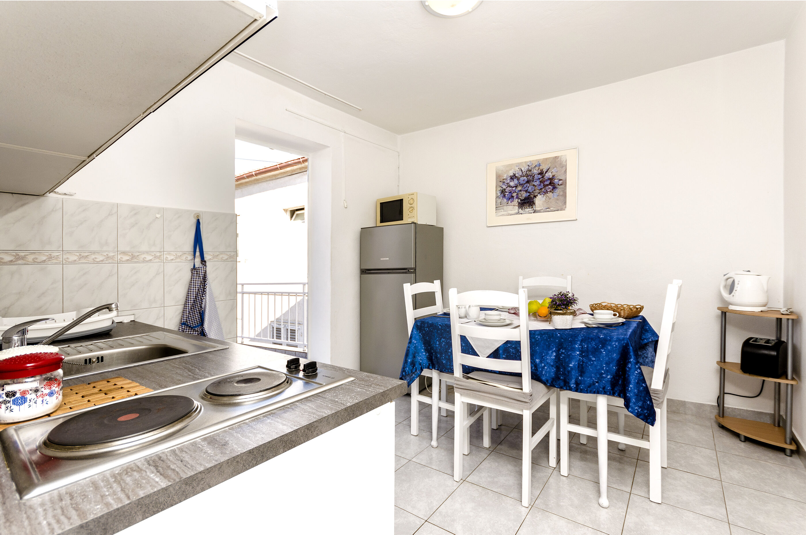 Apartment Violet 28611-A1