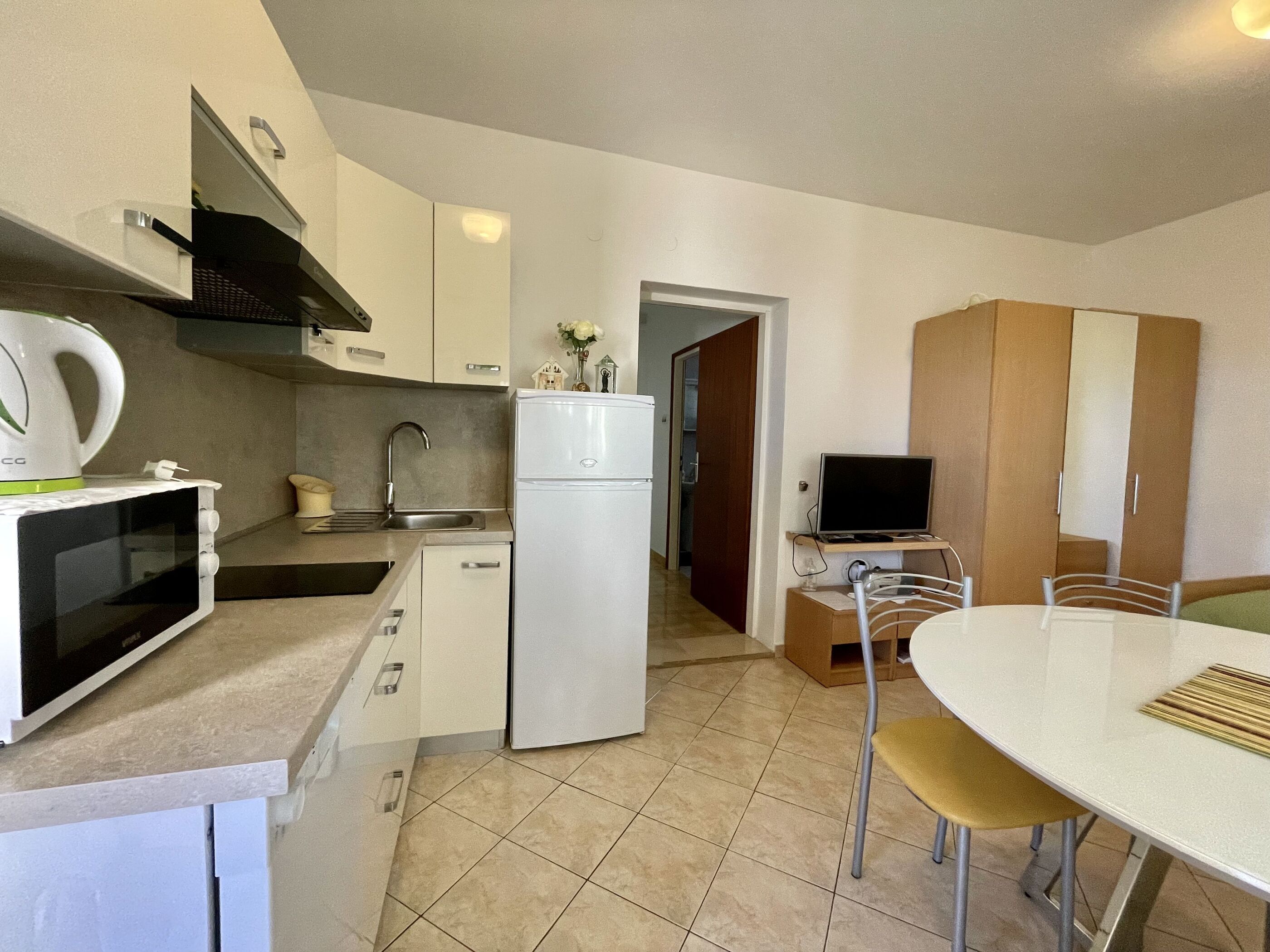 Apartments Veli Rat 89391-A1