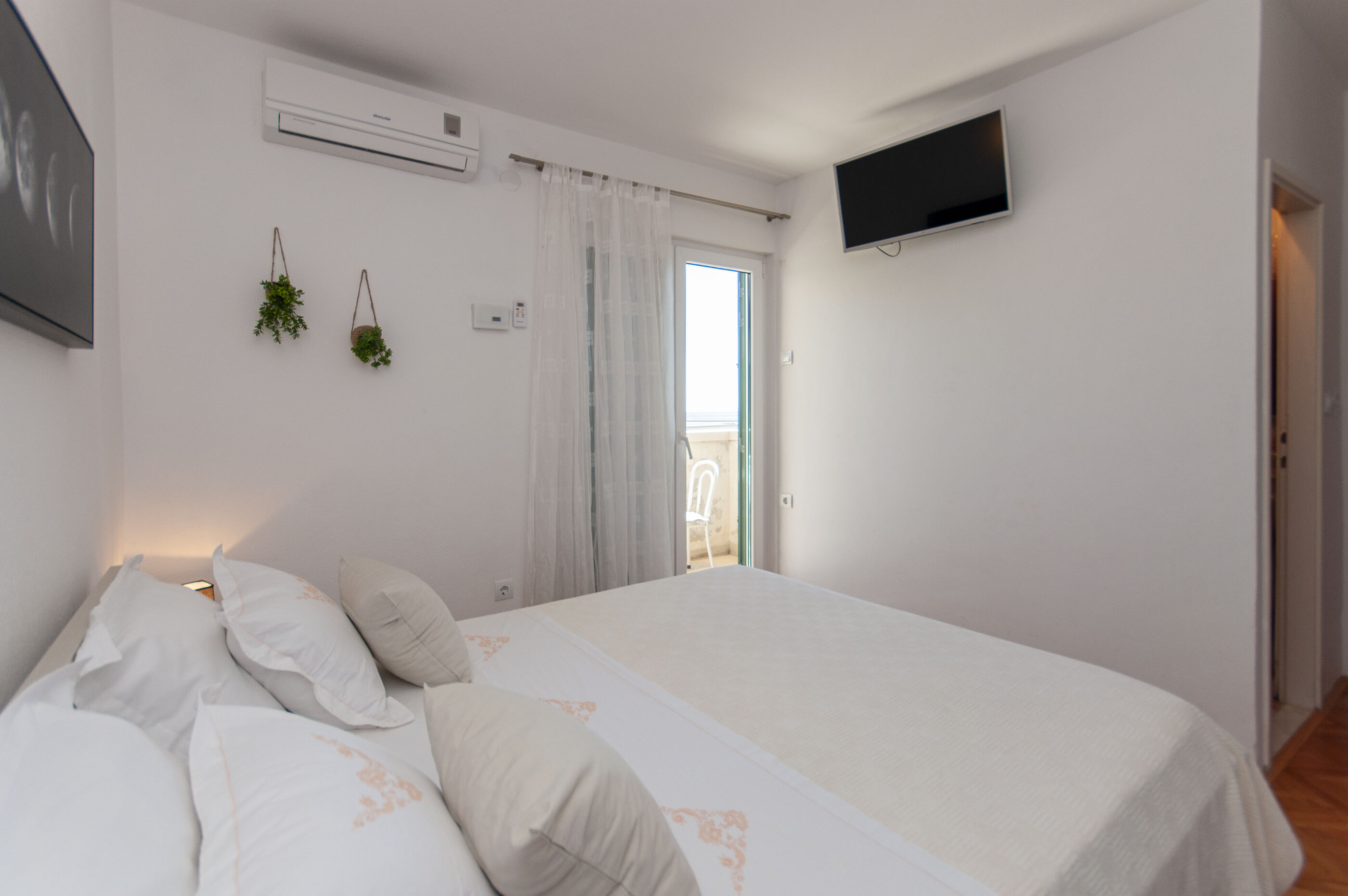 Apartments Blaženka 84221-A3