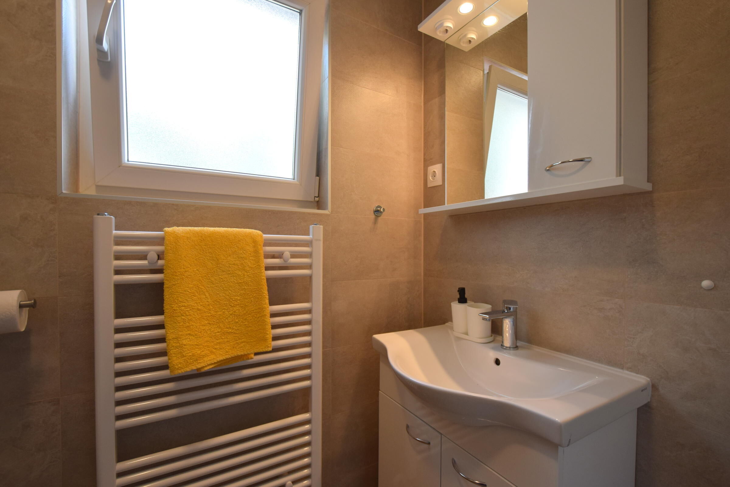 Apartments Julia 62044-A1