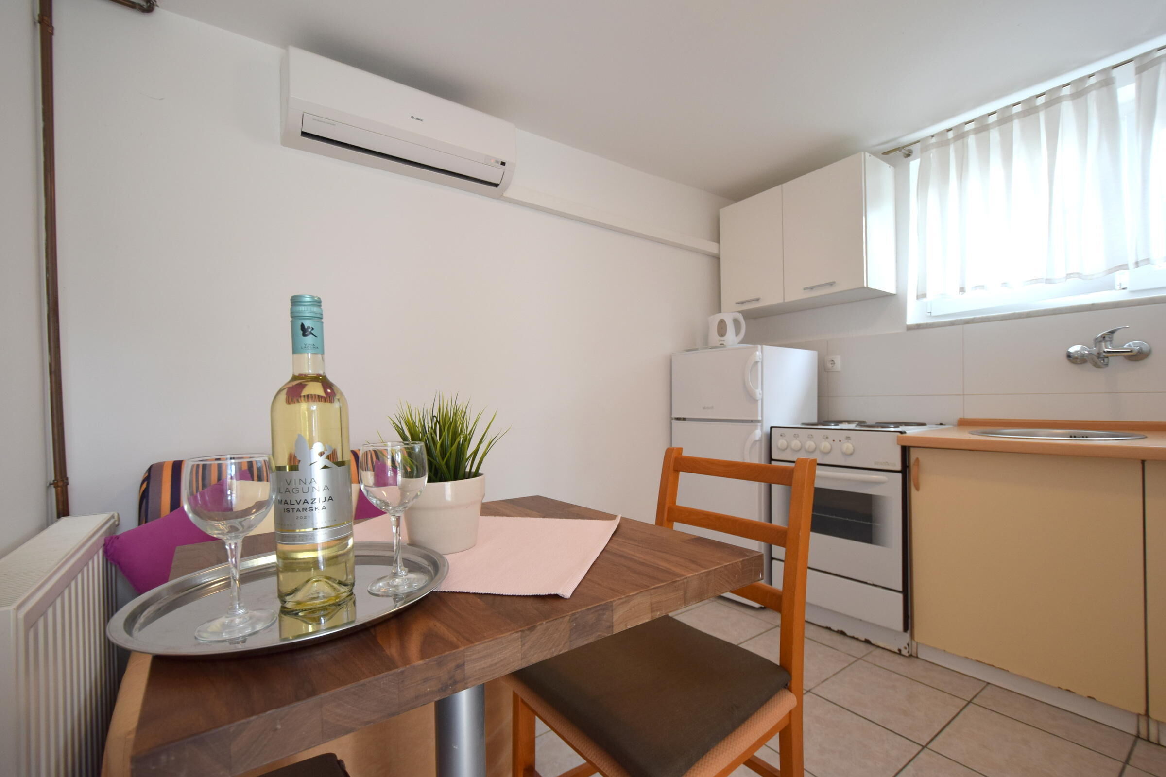 Apartments Julia 62044-A3