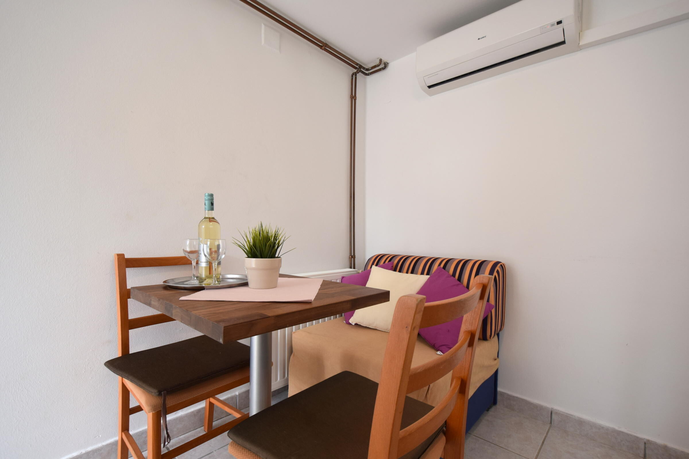 Apartments Julia 62044-A3