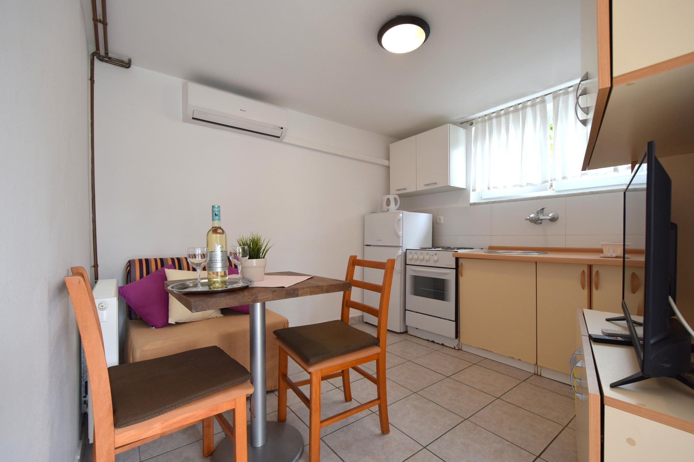 Apartments Julia 62044-A3