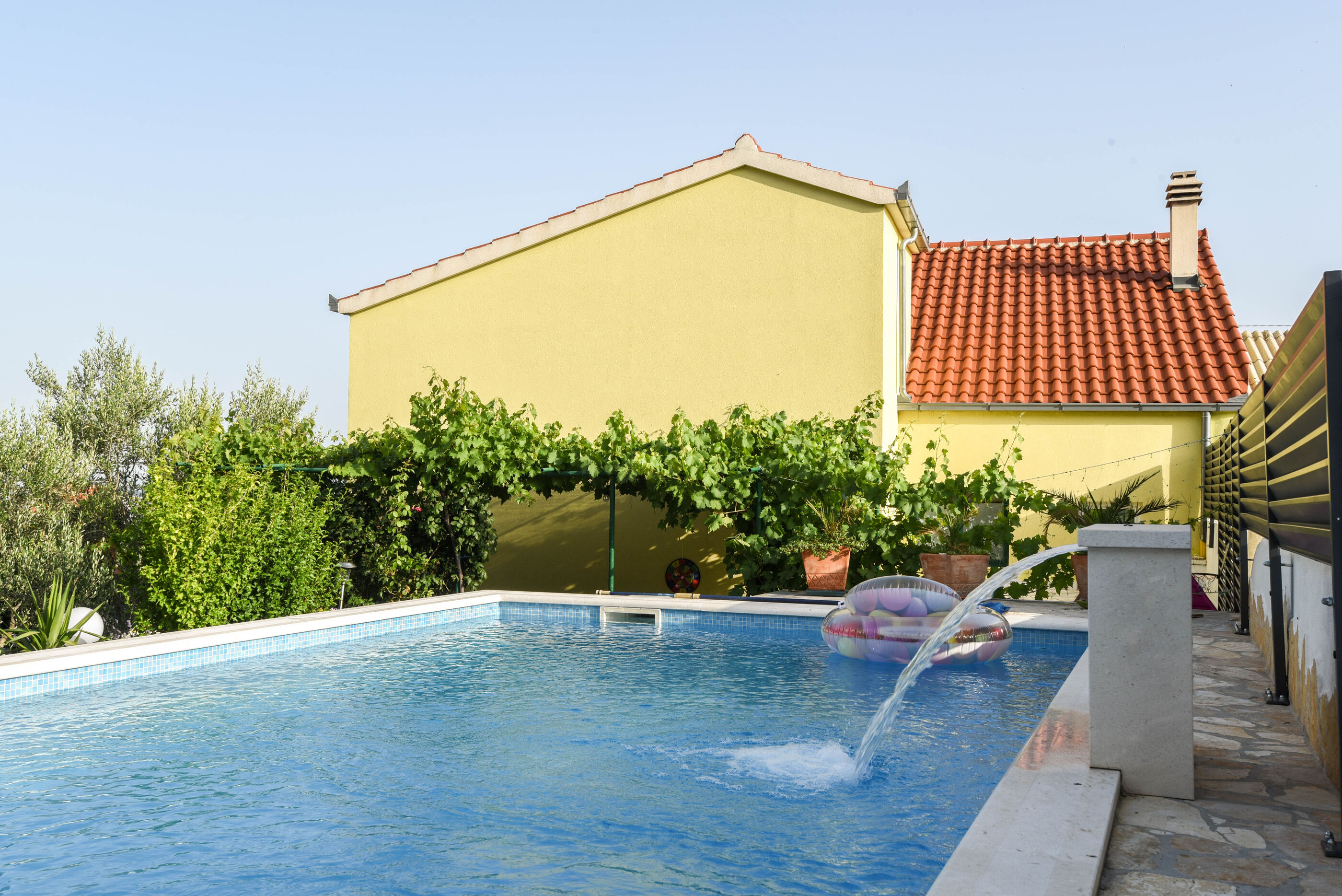 House Sandra 48881-A1