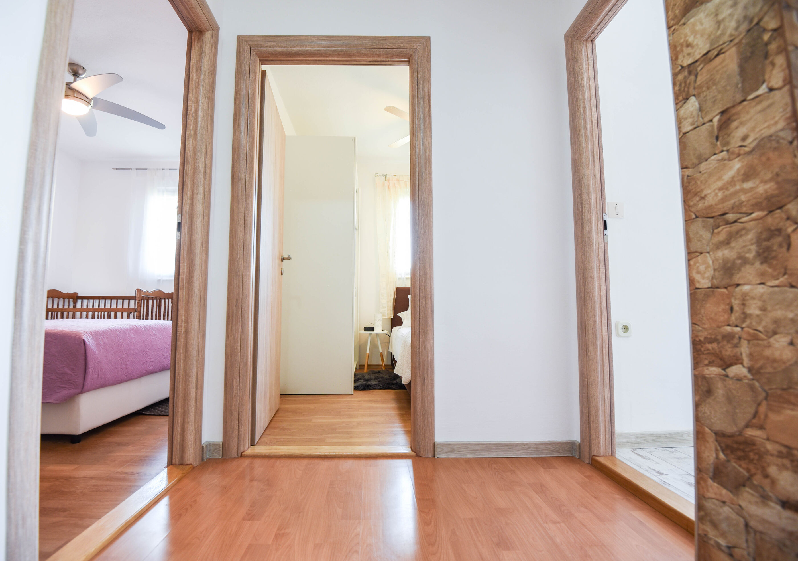 House Sandra 48881-A1
