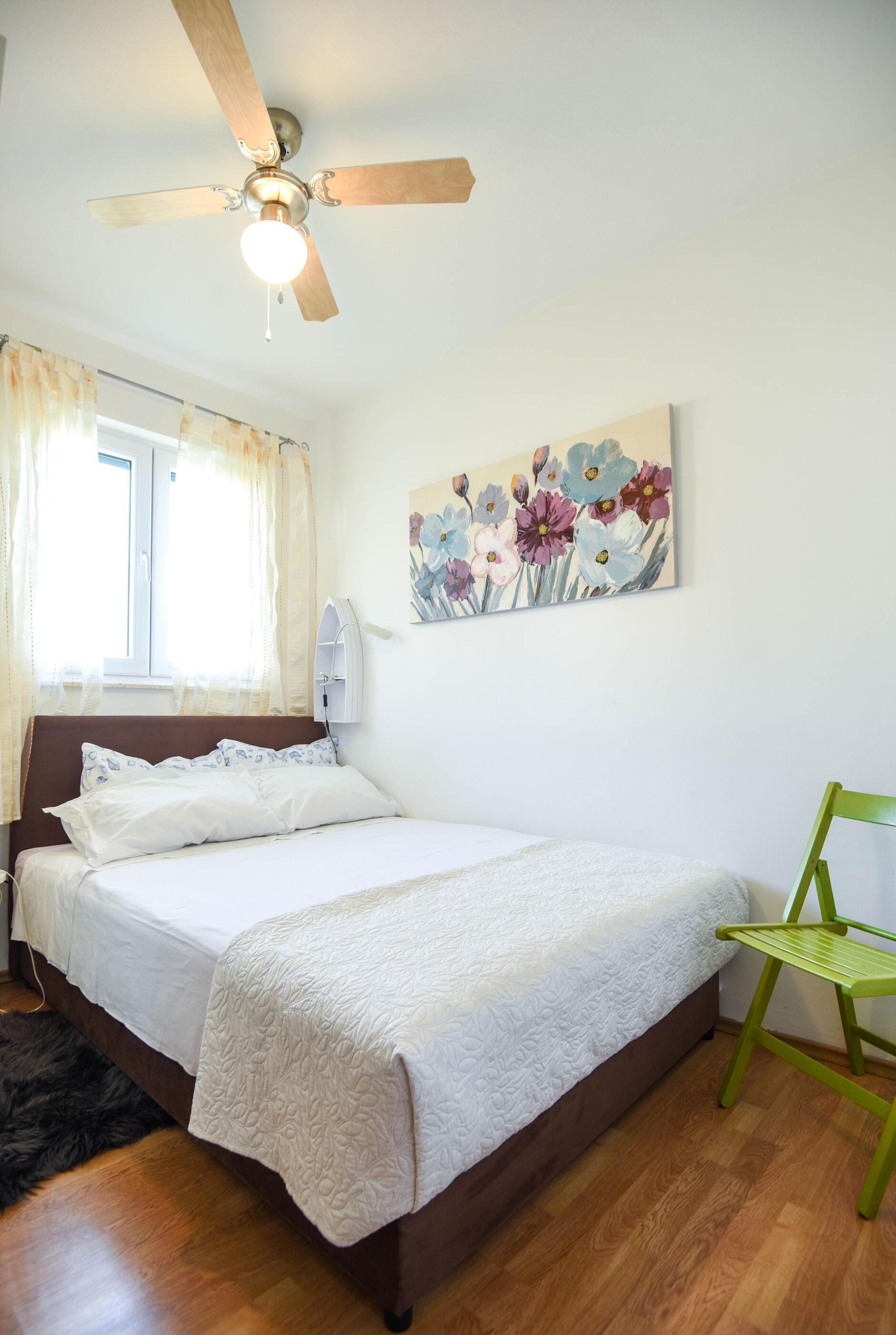 House Sandra 48881-A1