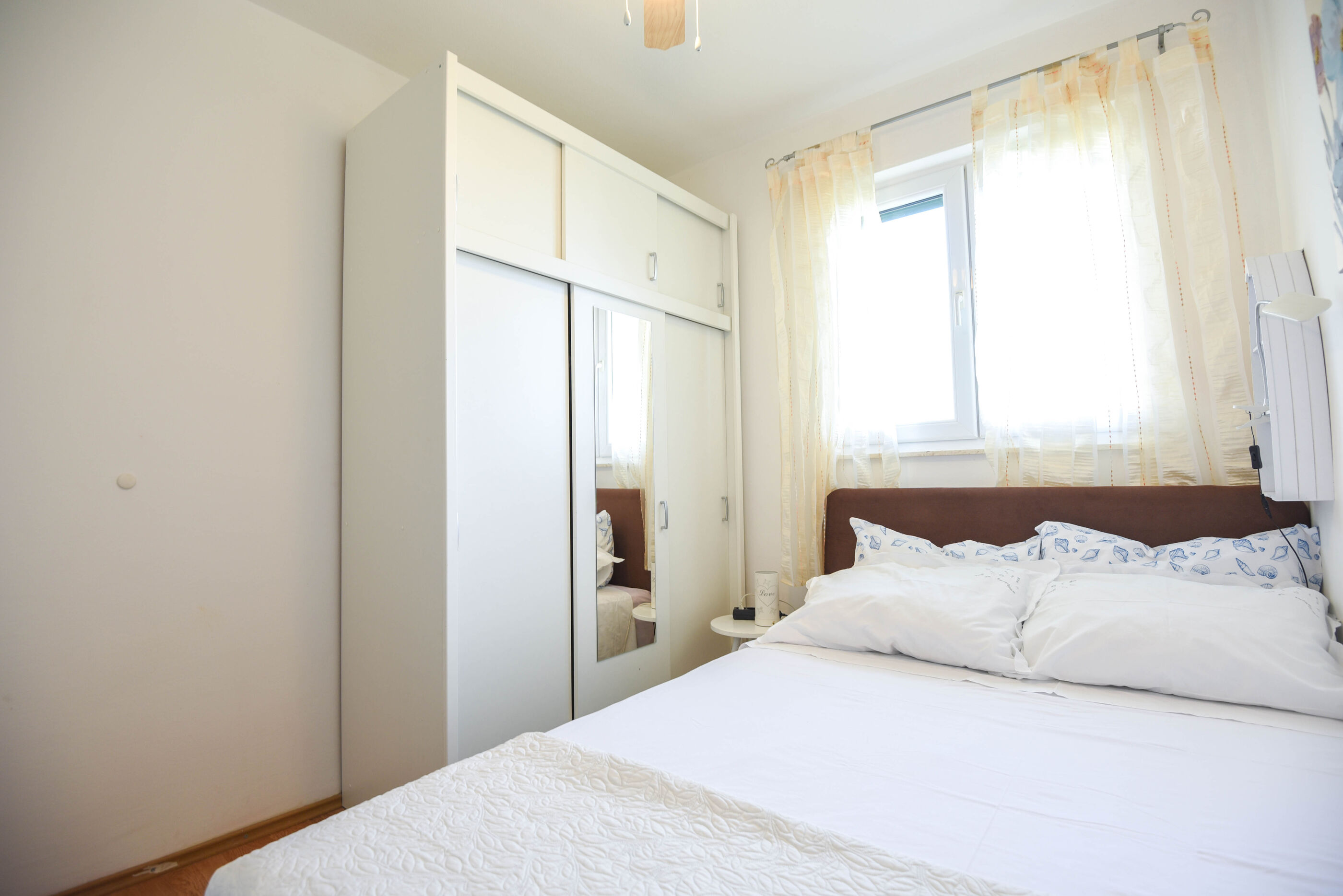 House Sandra 48881-A1