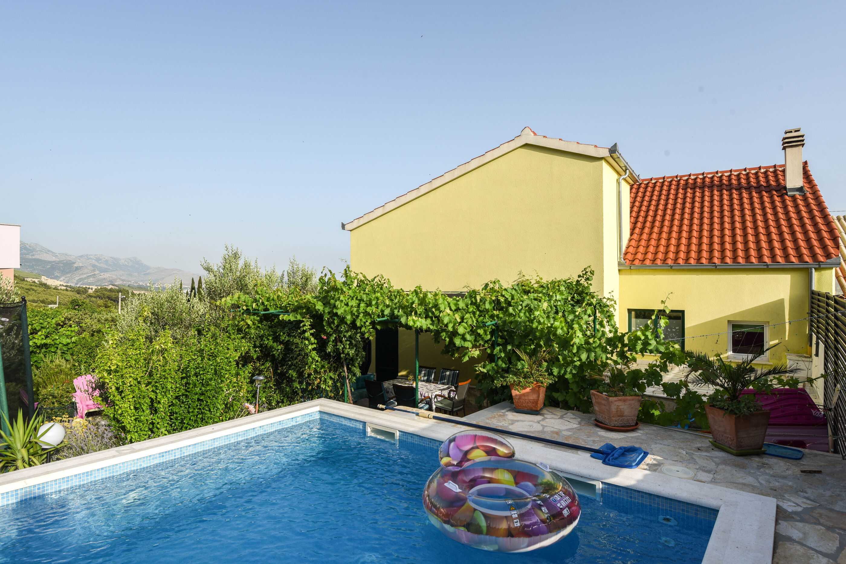 House Sandra 48881-A1