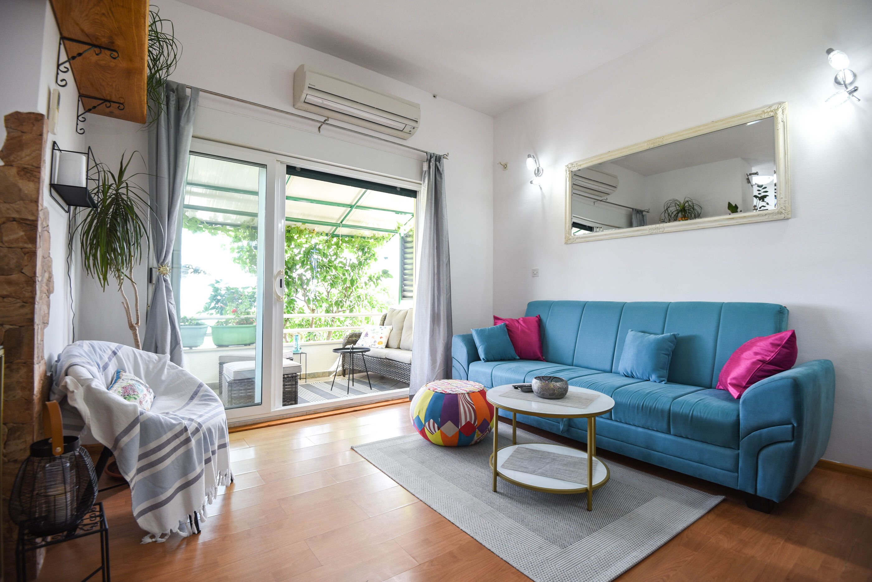House Sandra 48881-A1