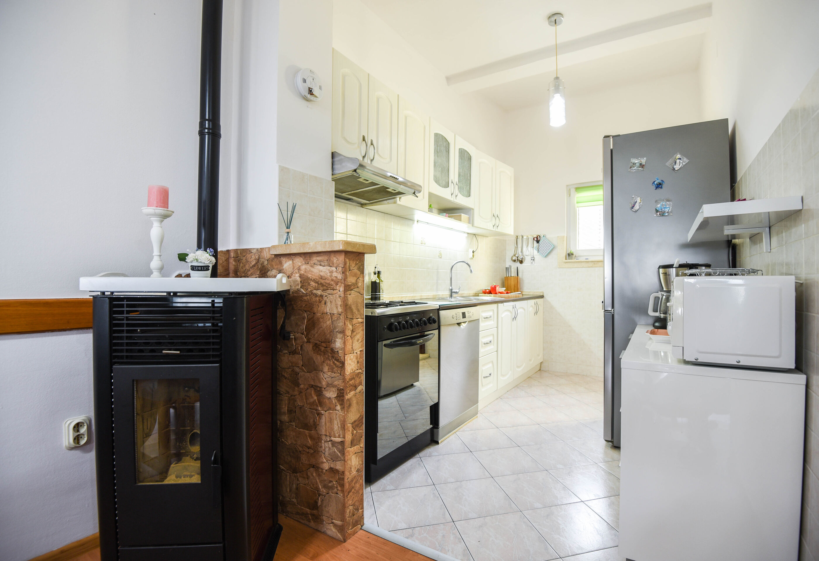 House Sandra 48881-A1