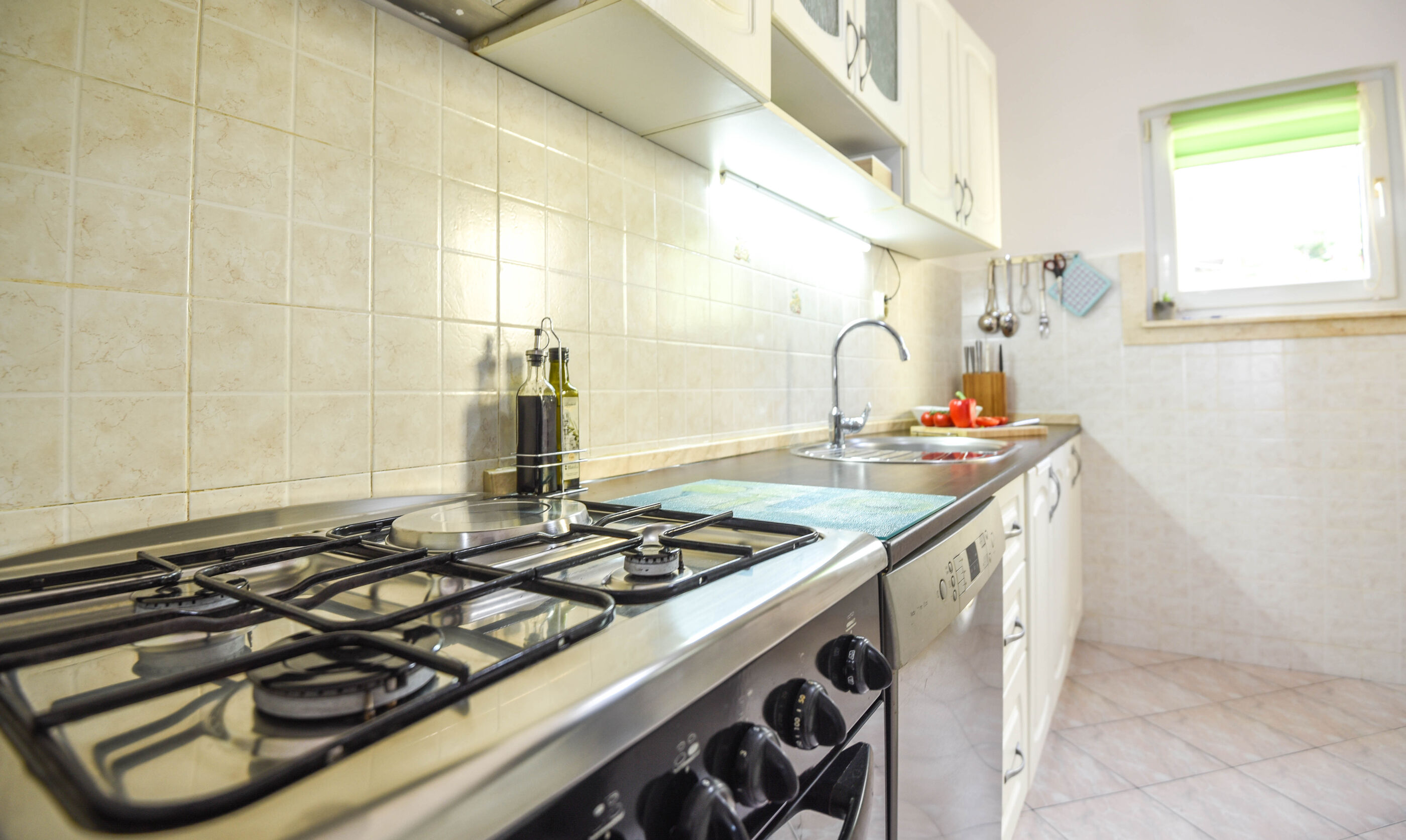 House Sandra 48881-A1