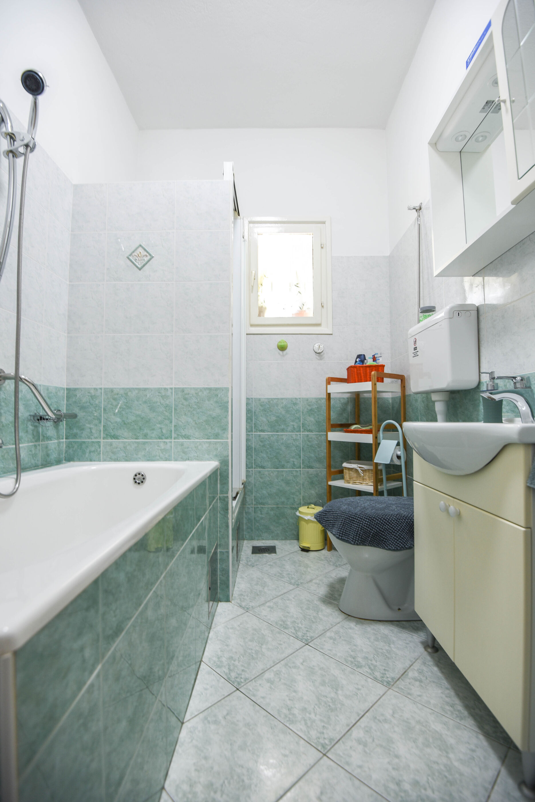 House Sandra 48881-A1