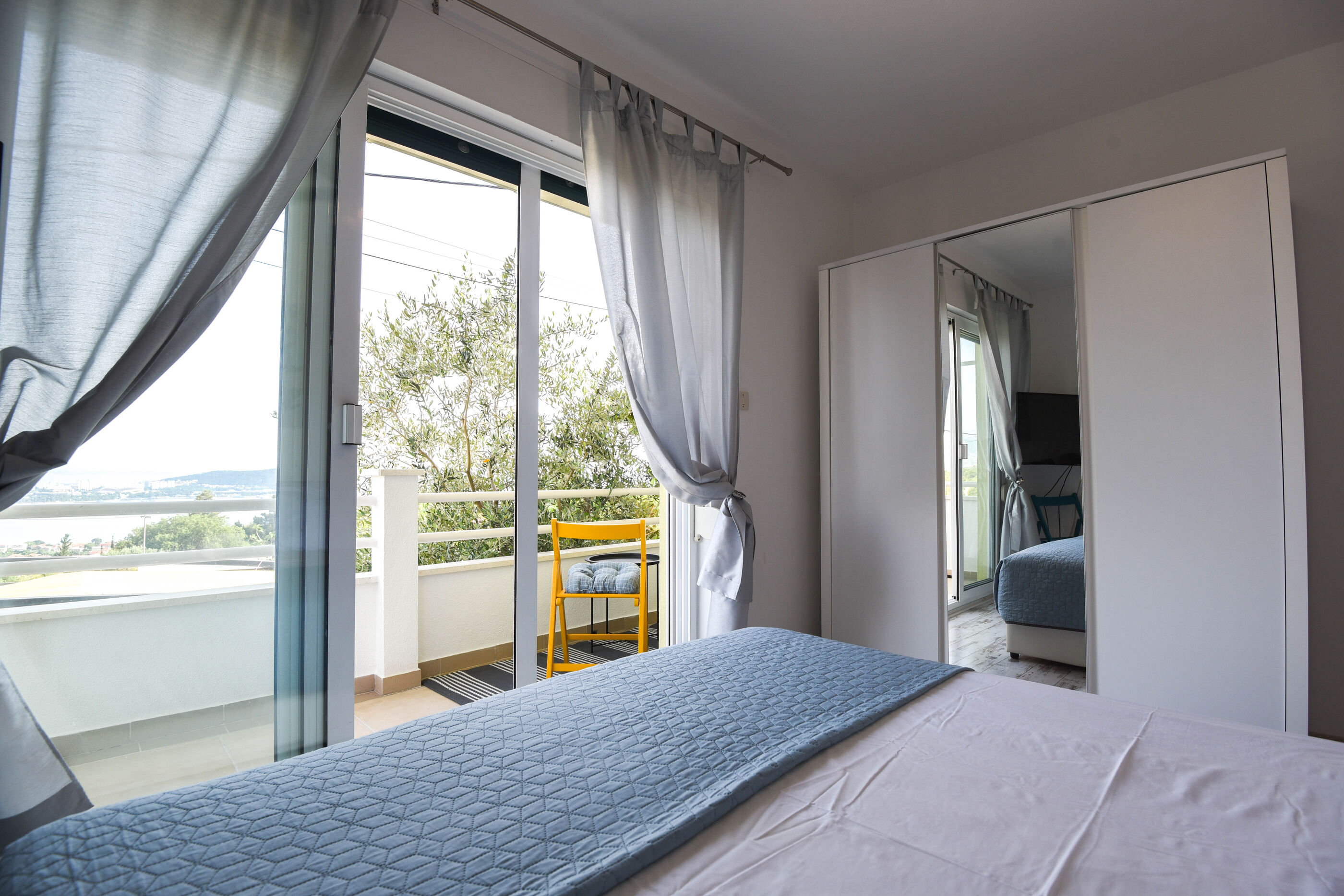 House Sandra 48881-A1