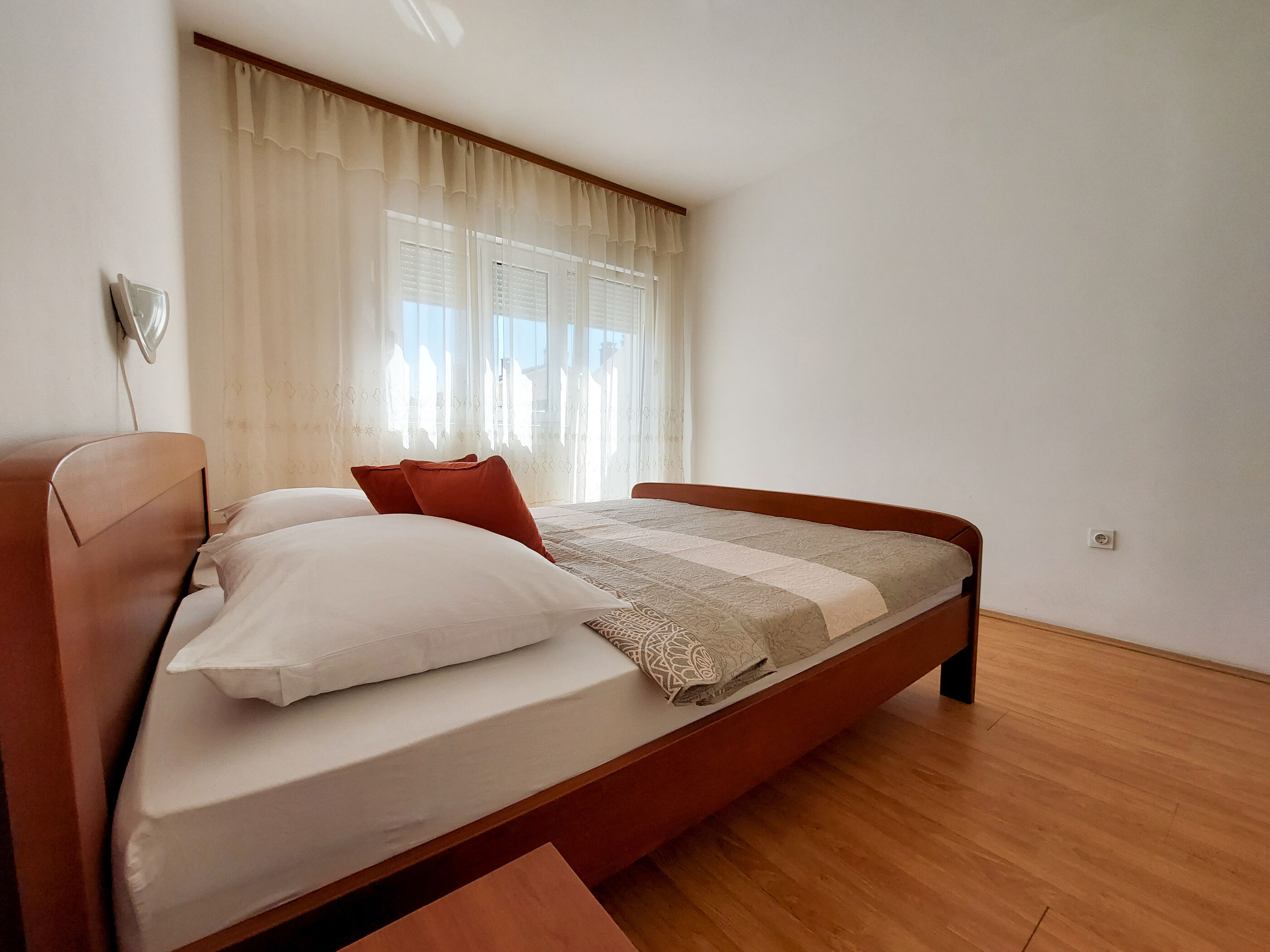 Apartments Irena 84953-A1