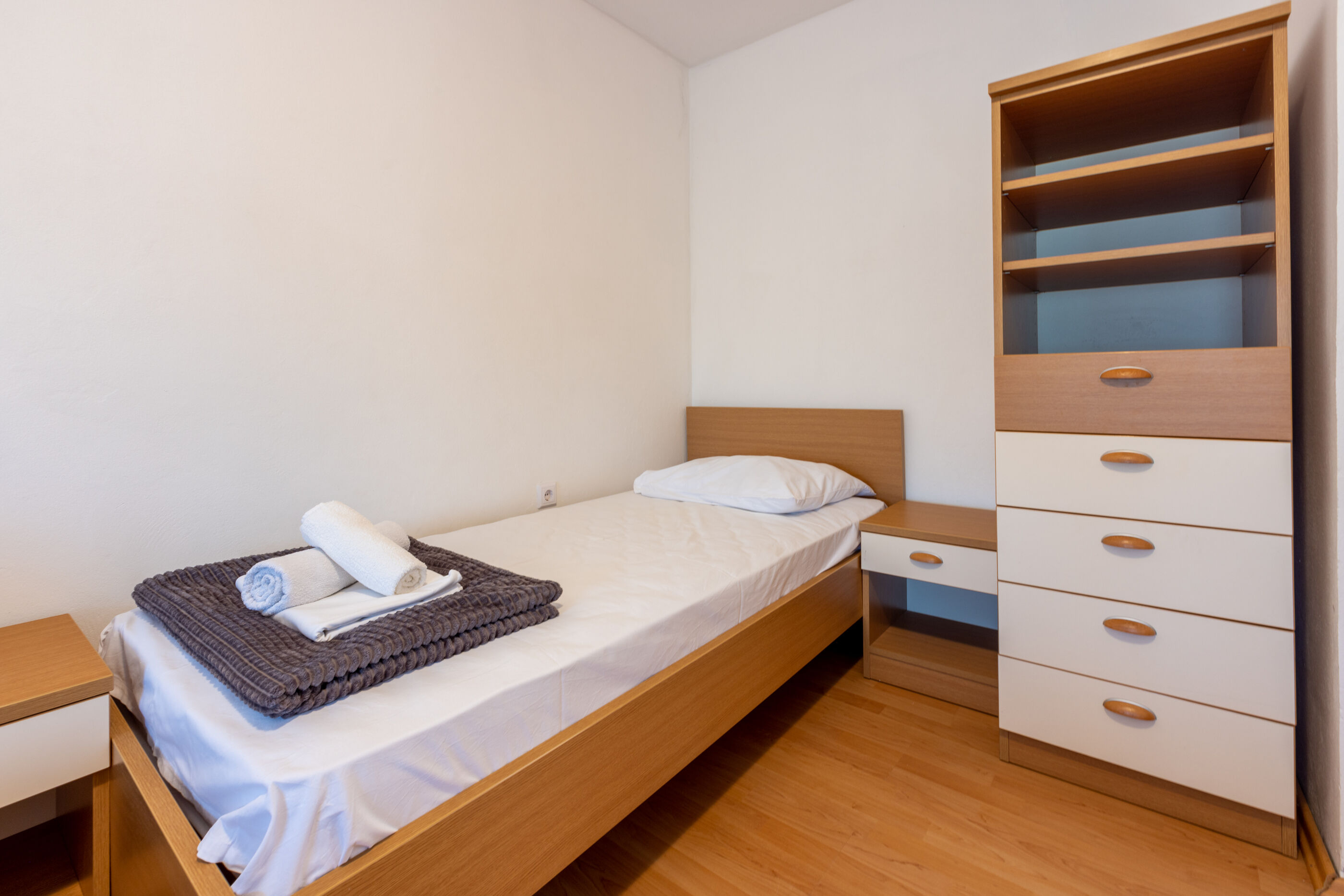 Apartments NEVEN 62696-A1
