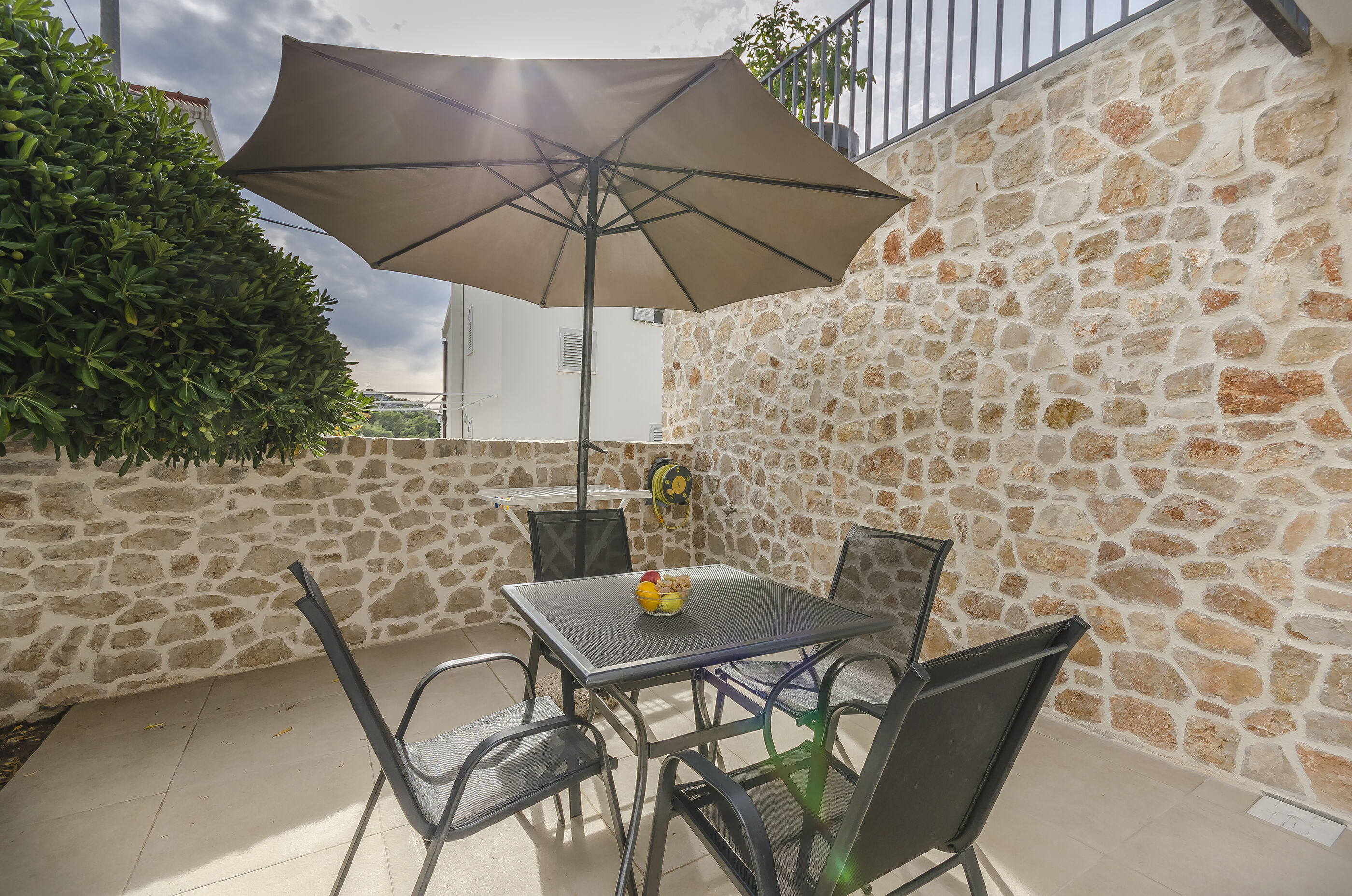 Apartments Tribunj Mali mago 38851-A1