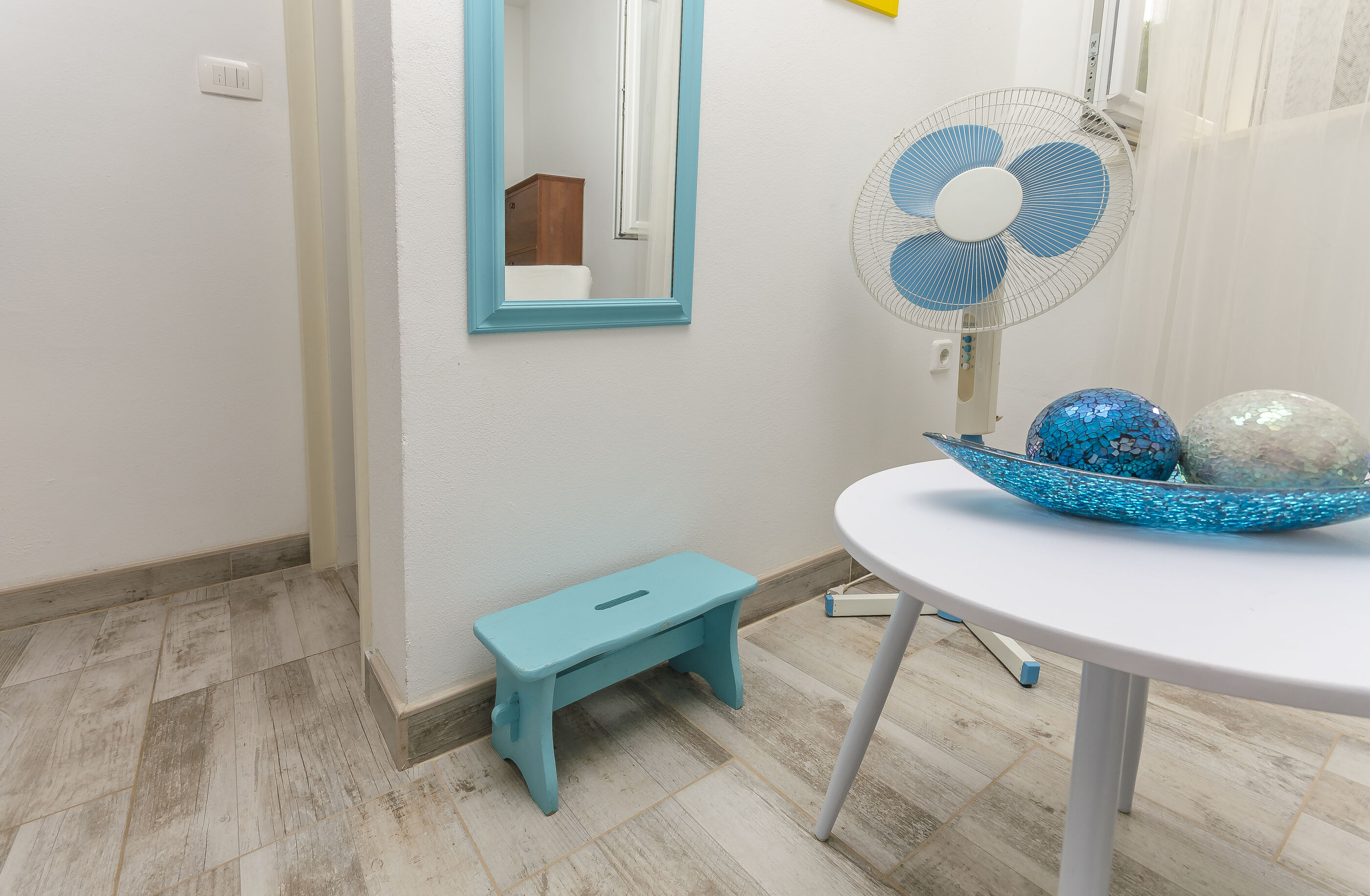 Apartments Tribunj Mali mago 38851-A1