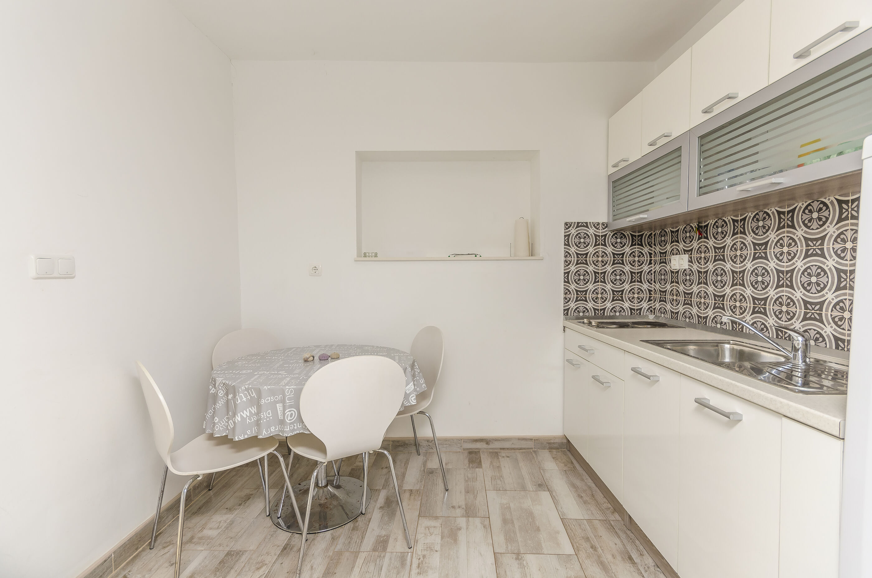 Apartments Tribunj Mali mago 38851-A1