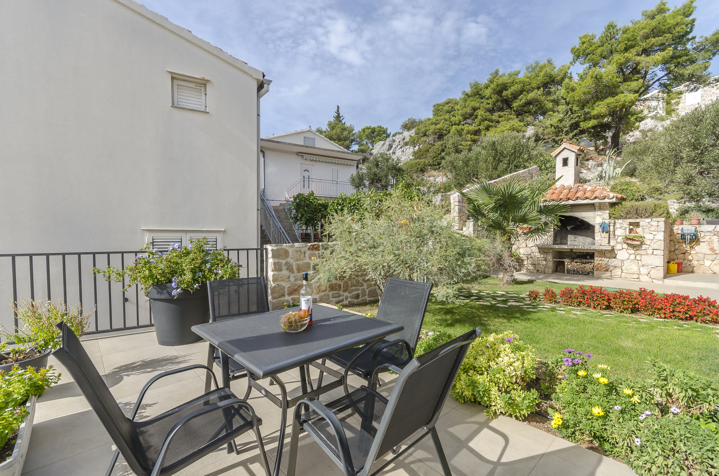 Apartments Tribunj Mali mago 38851-A2