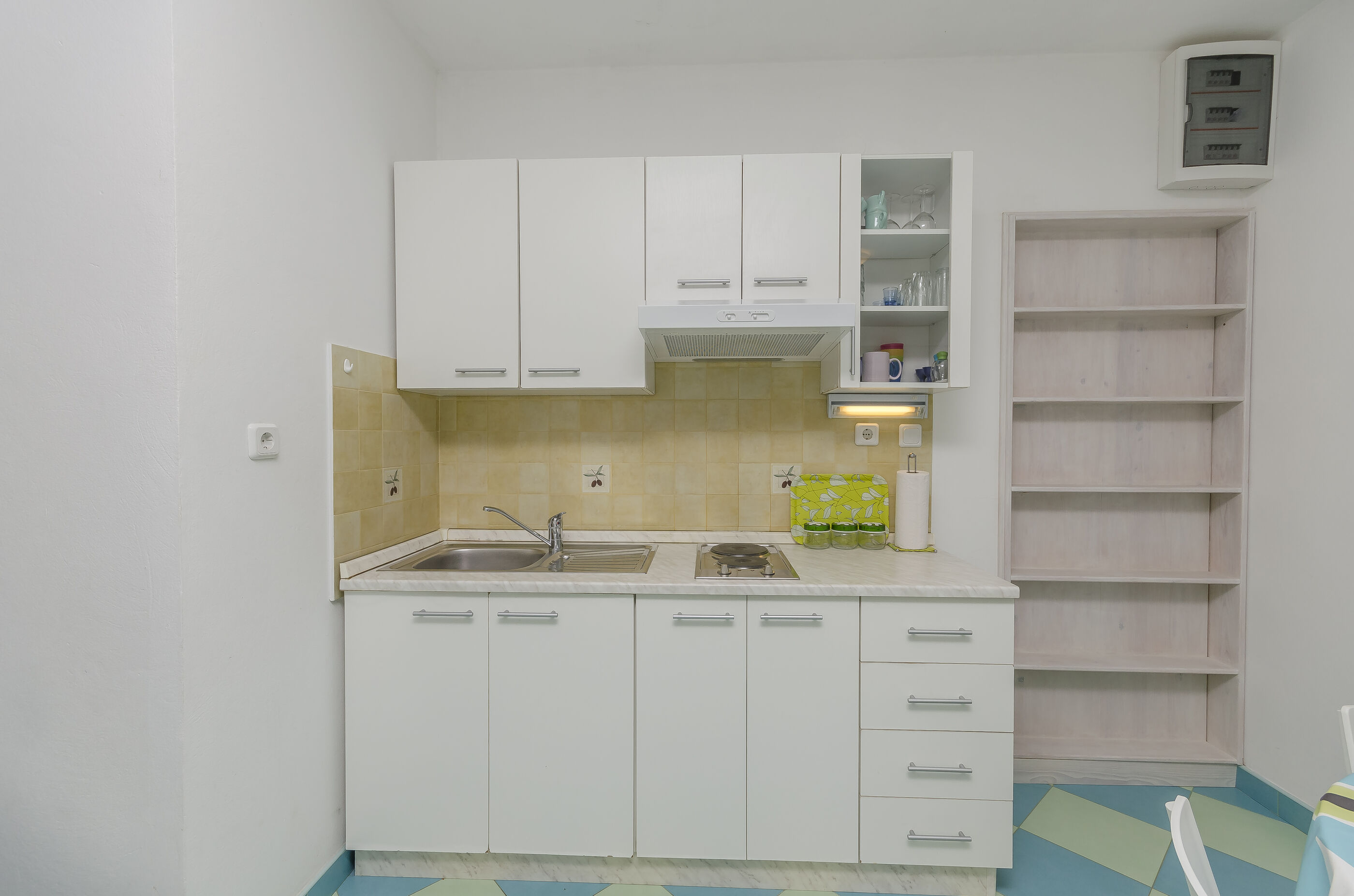 Apartments Tribunj Mali mago 38851-A2