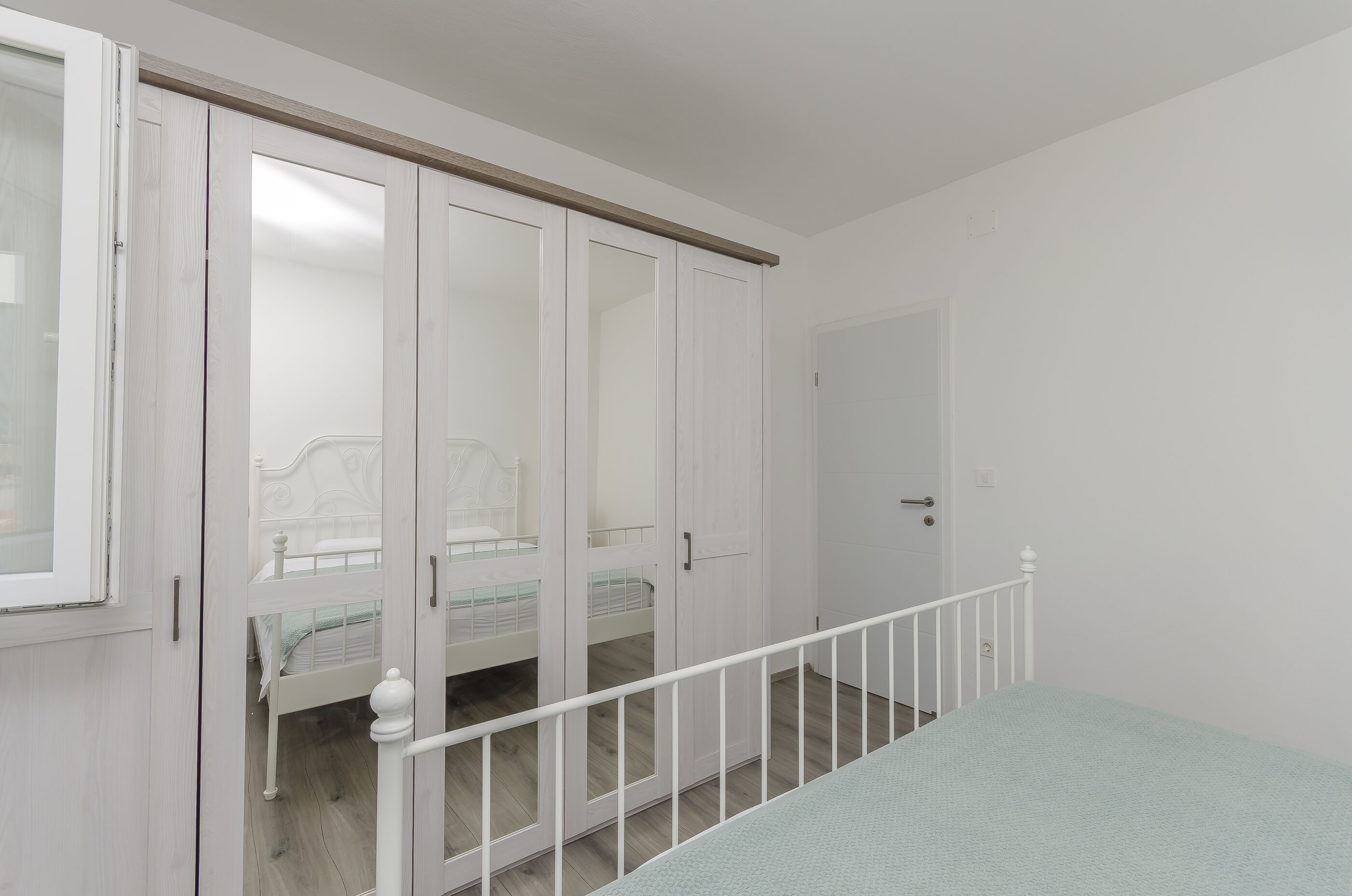 Apartments Tribunj Mali mago 38851-A4