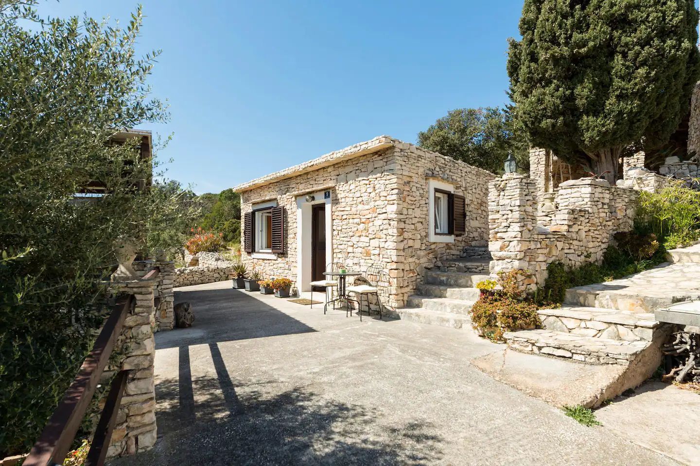House Marina 41131-K1