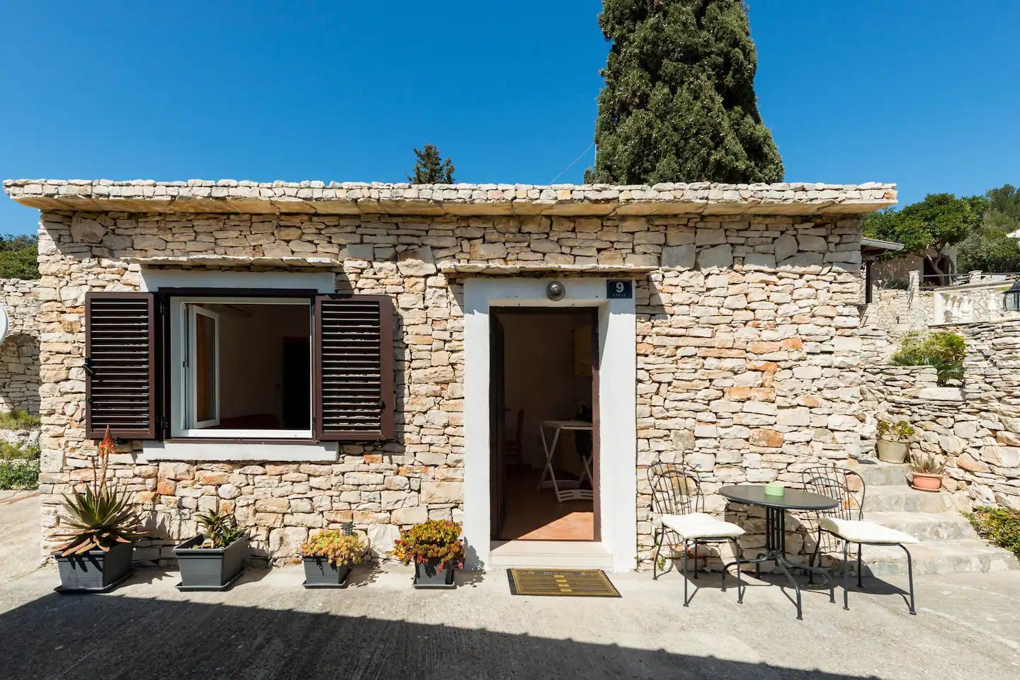 House Marina 41131-K1
