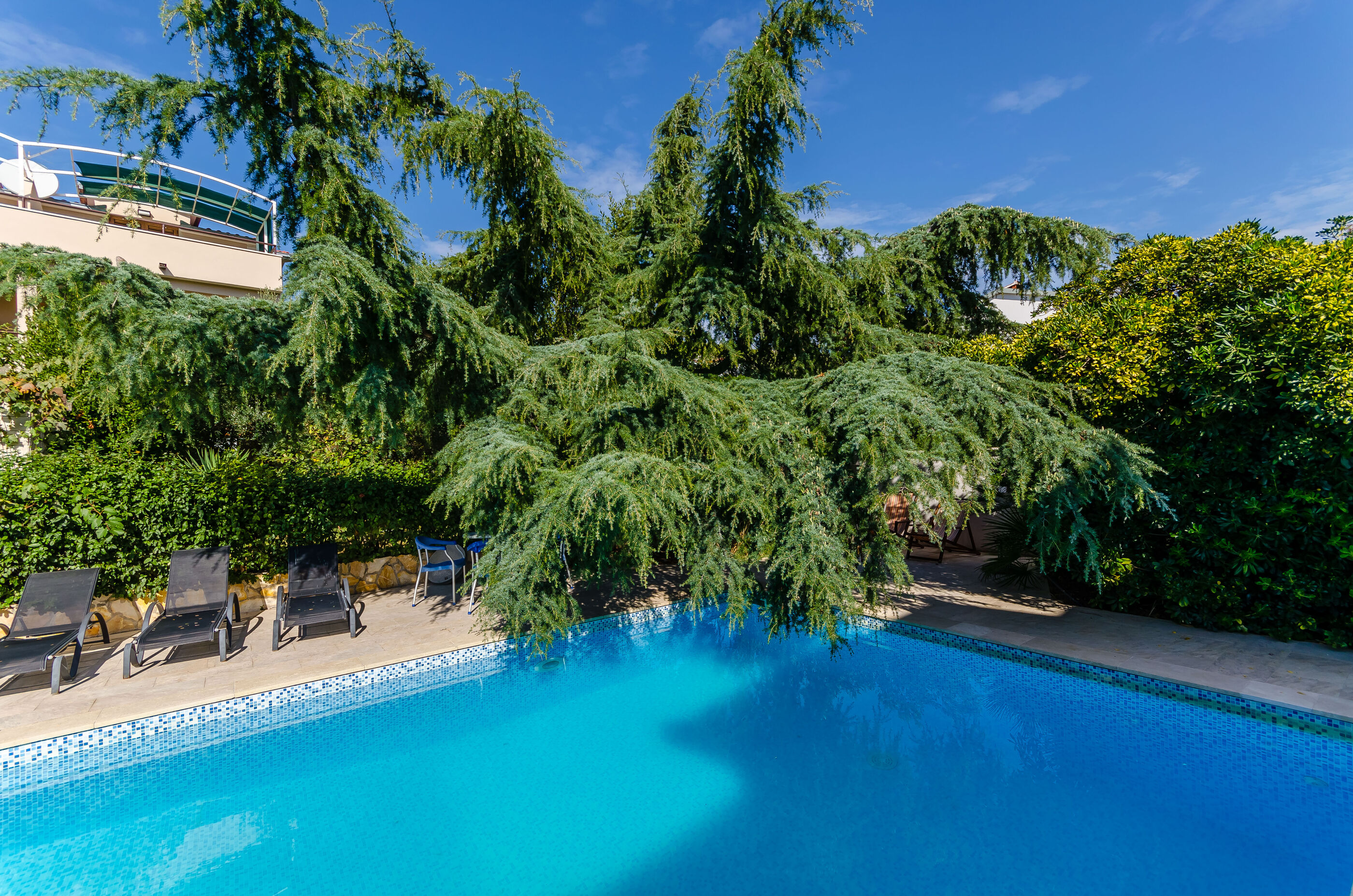 Apartments Milivoj 34421-A1