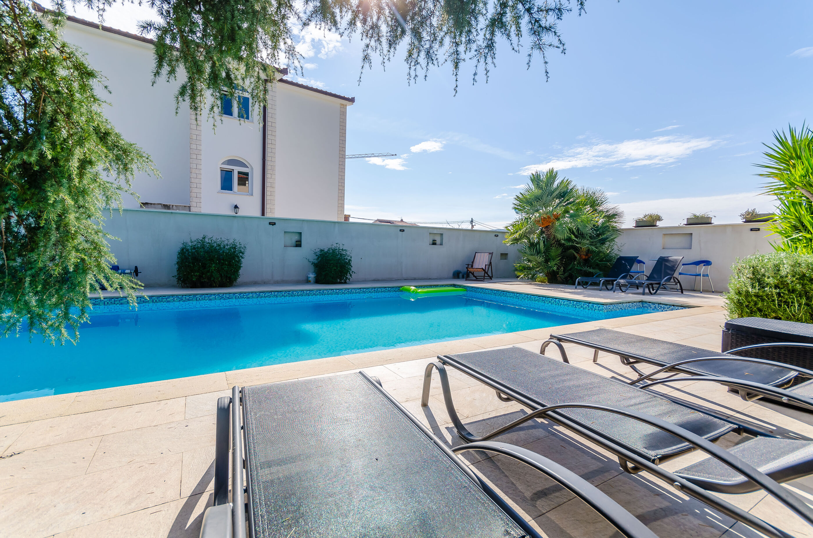 Apartments Milivoj 34421-A1