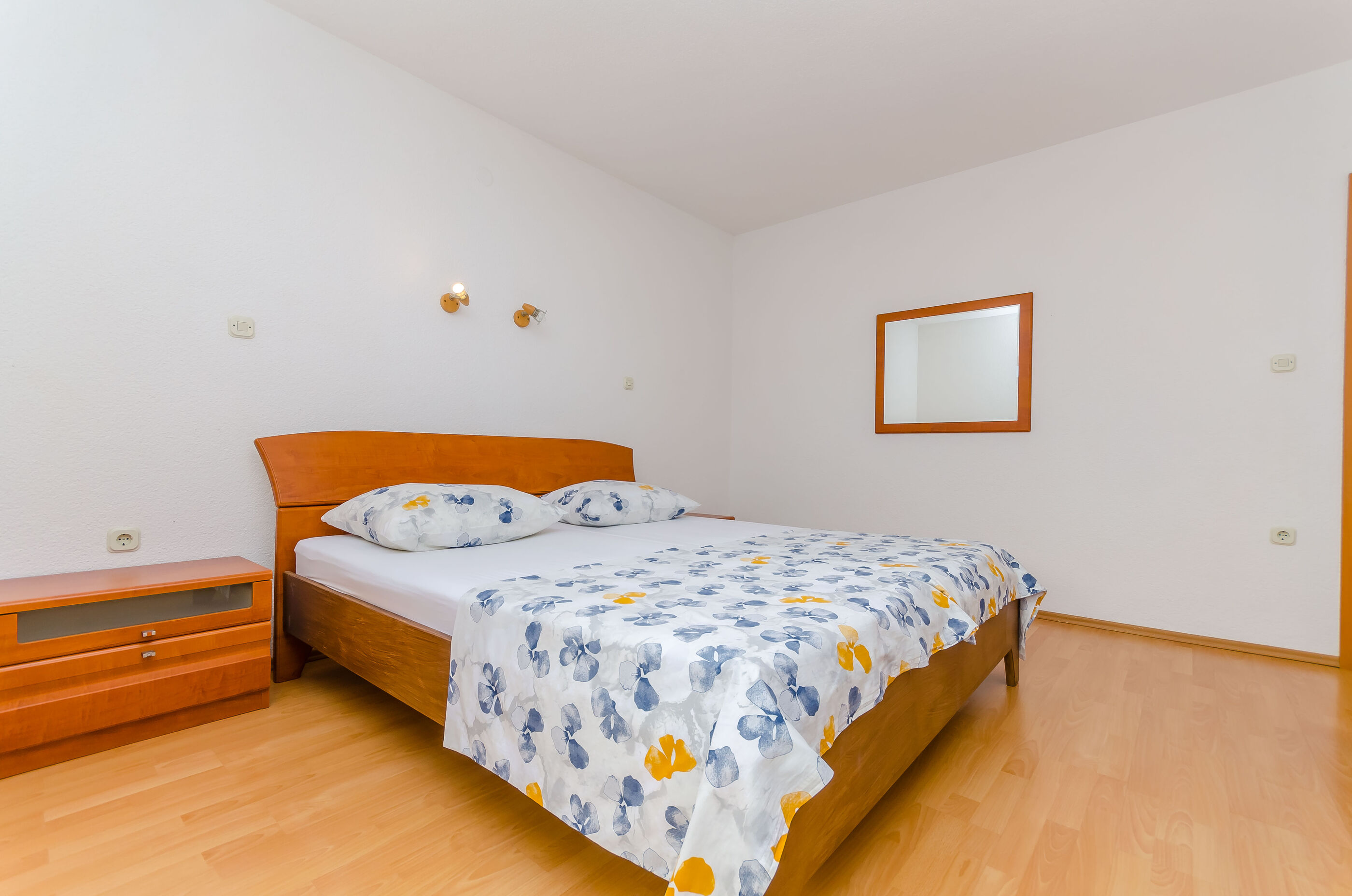 Apartments Milivoj 34421-A1