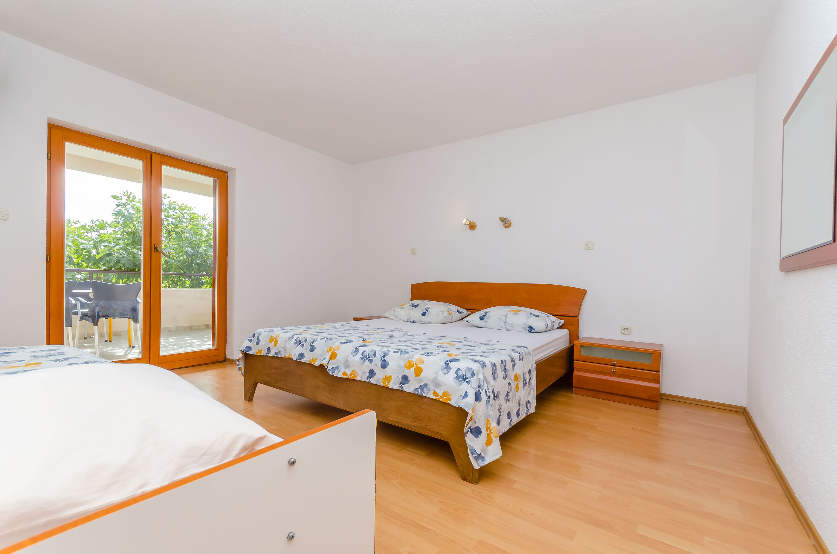 Apartments Milivoj 34421-A1