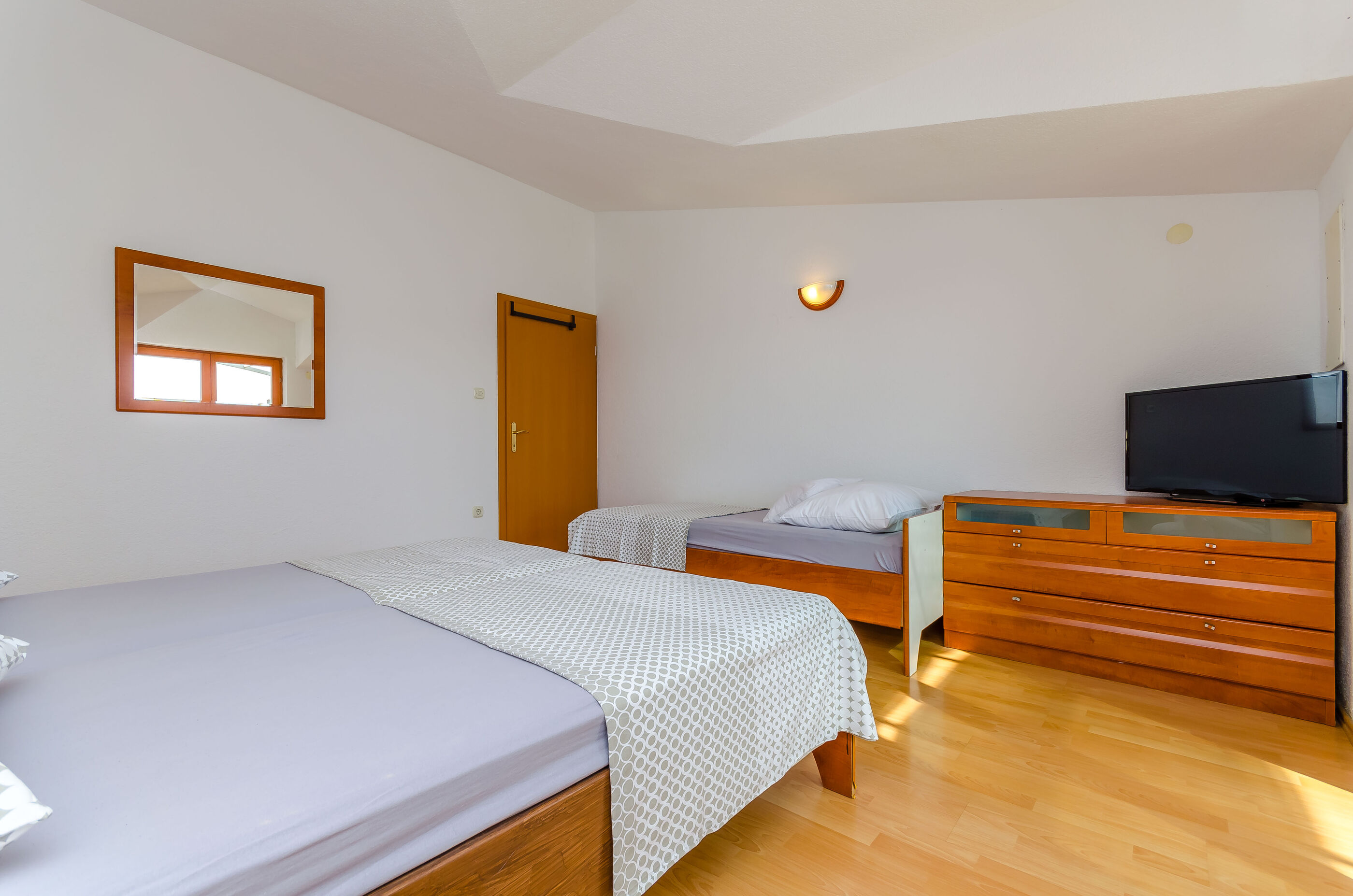 Apartments Milivoj 34421-A3