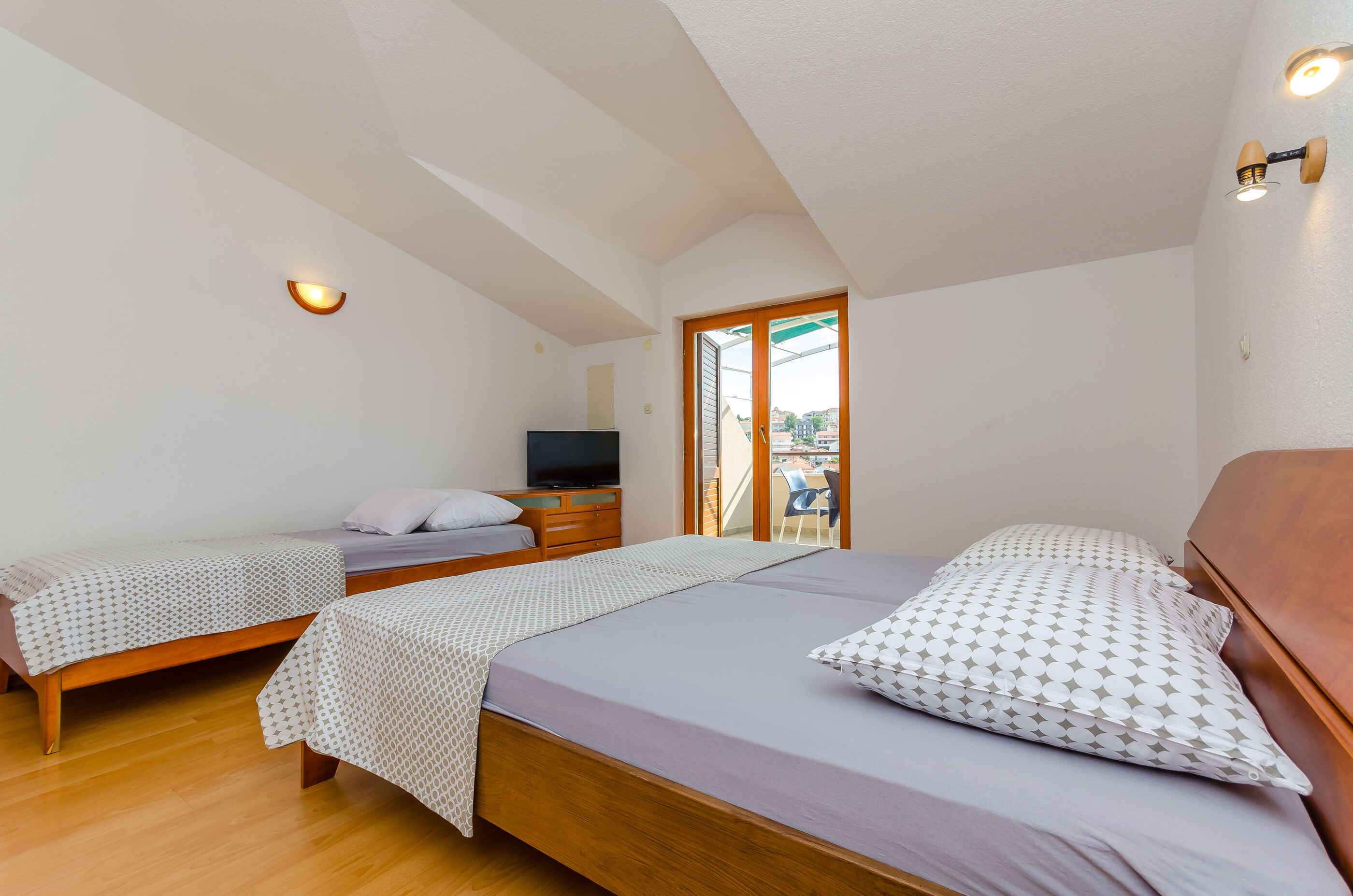 Apartments Milivoj 34421-A3