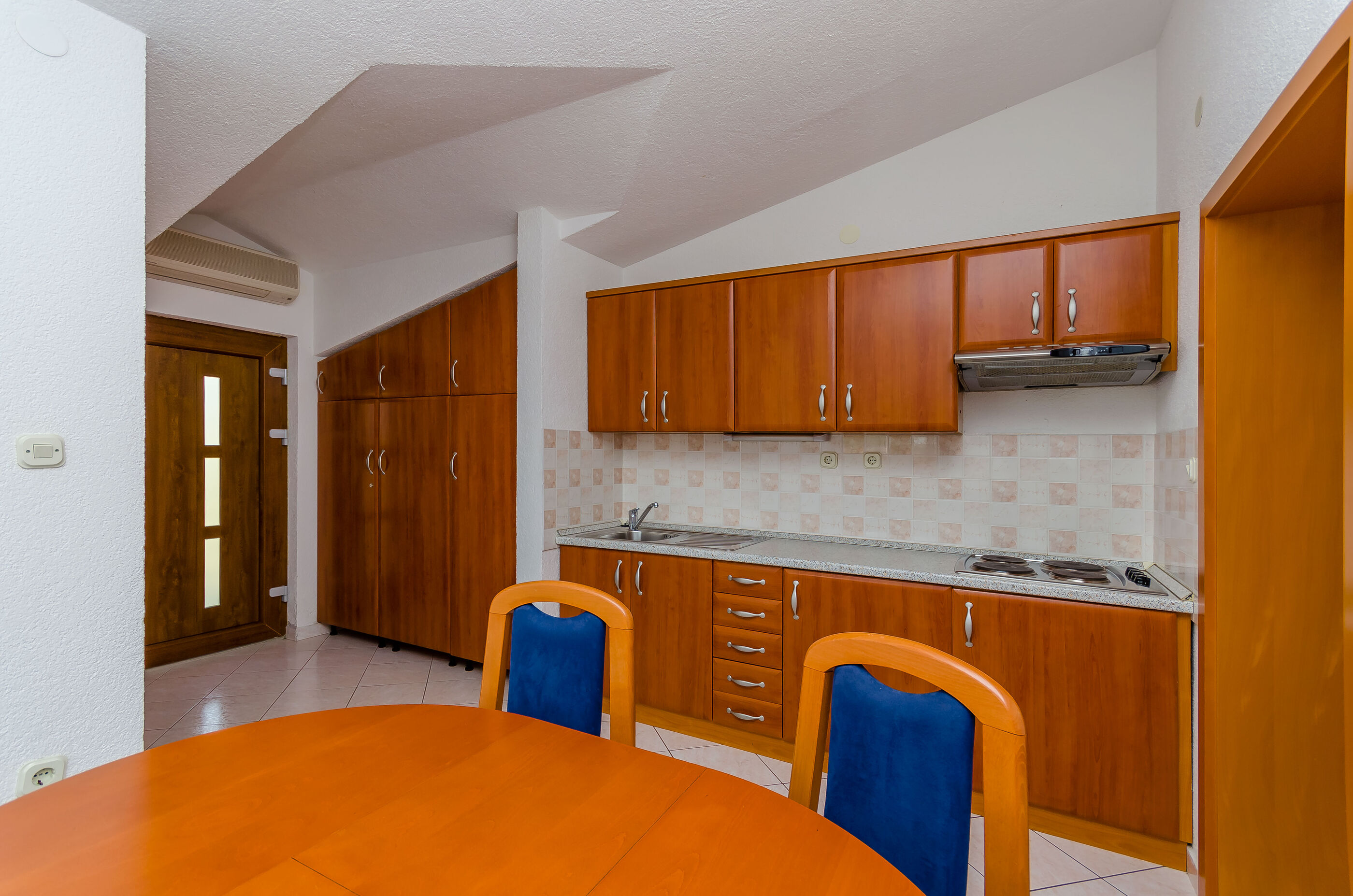 Apartments Milivoj 34421-A3