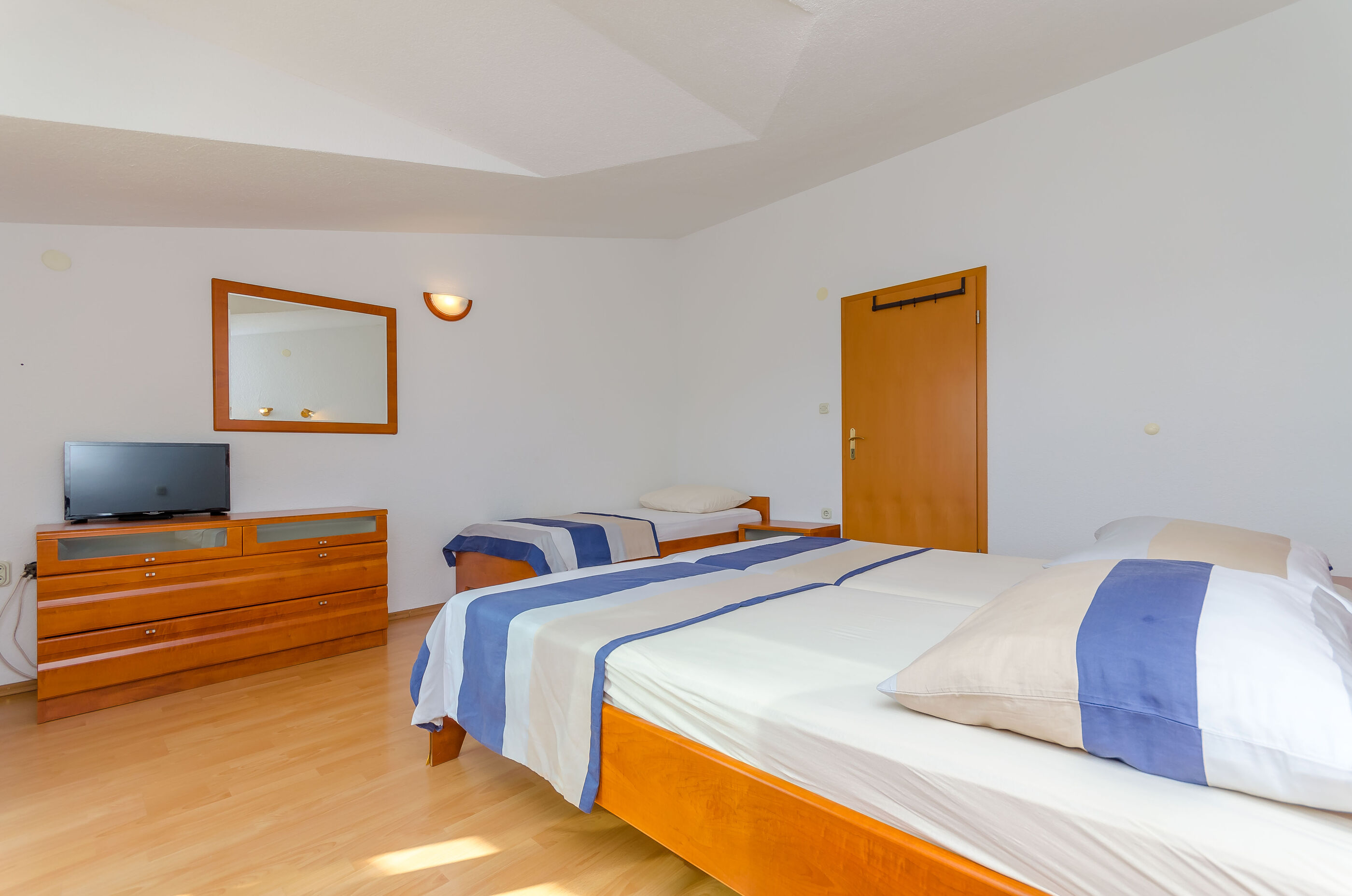 Apartments Milivoj 34421-A4