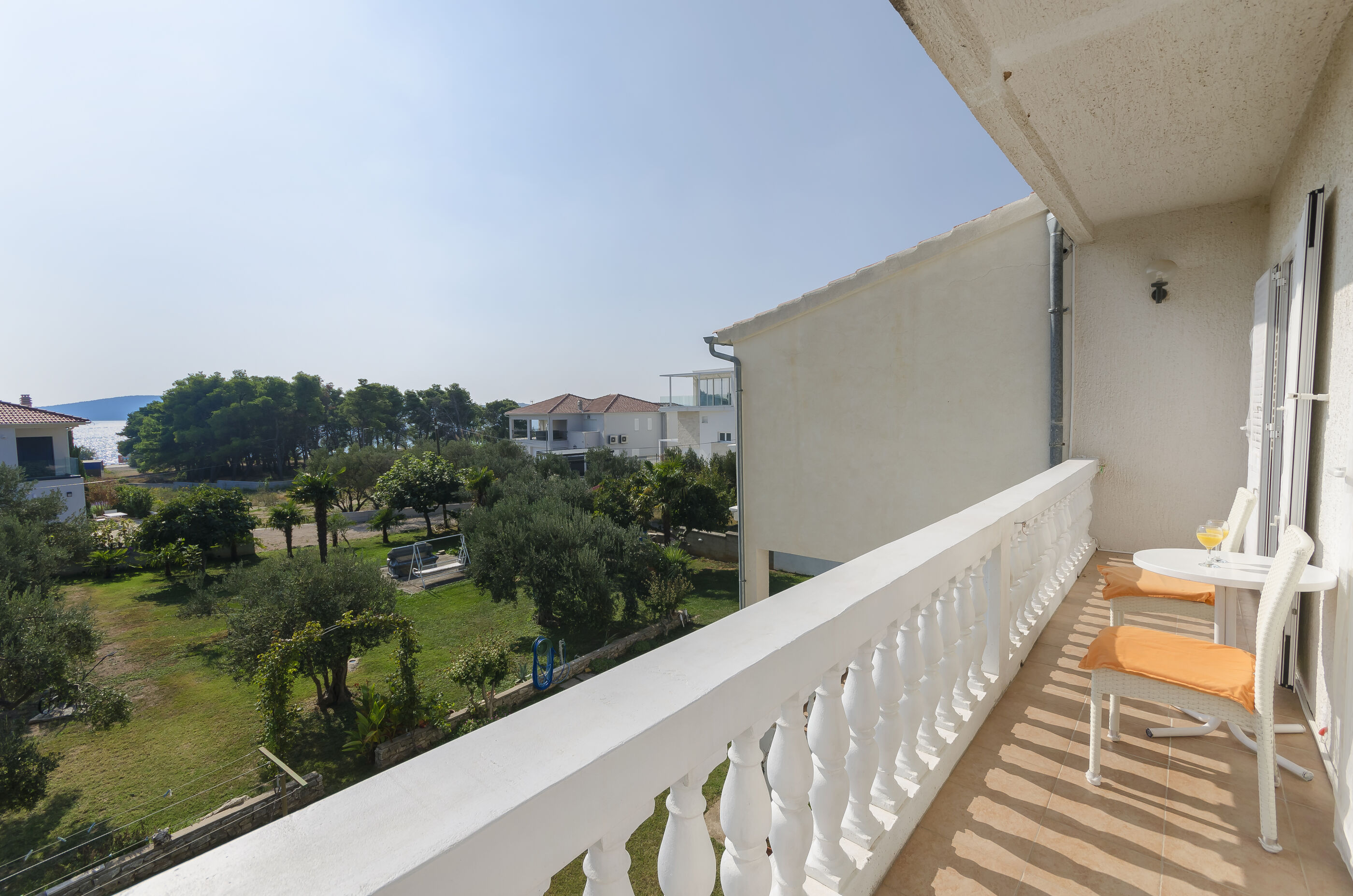 Apartments and Rooms On the Beach 10711-A2