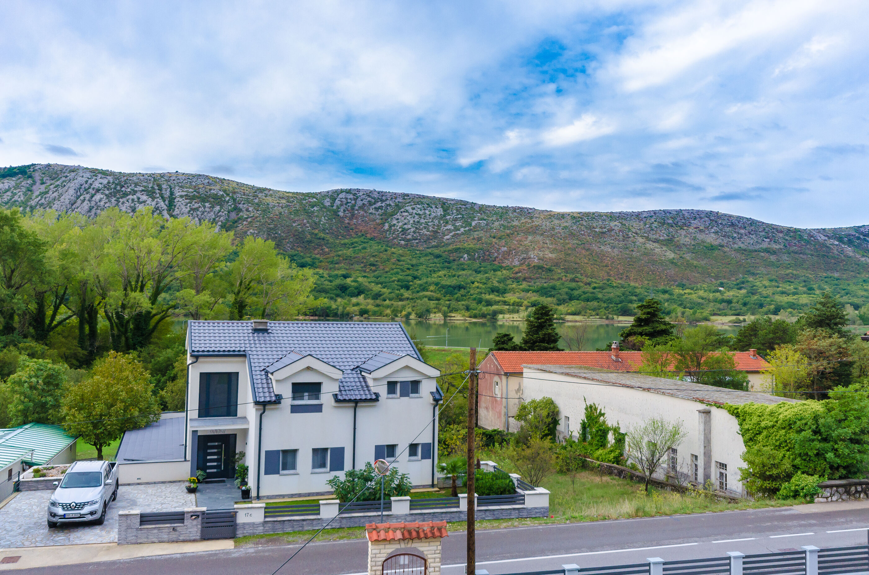 Apartment Ivona 89911-A1