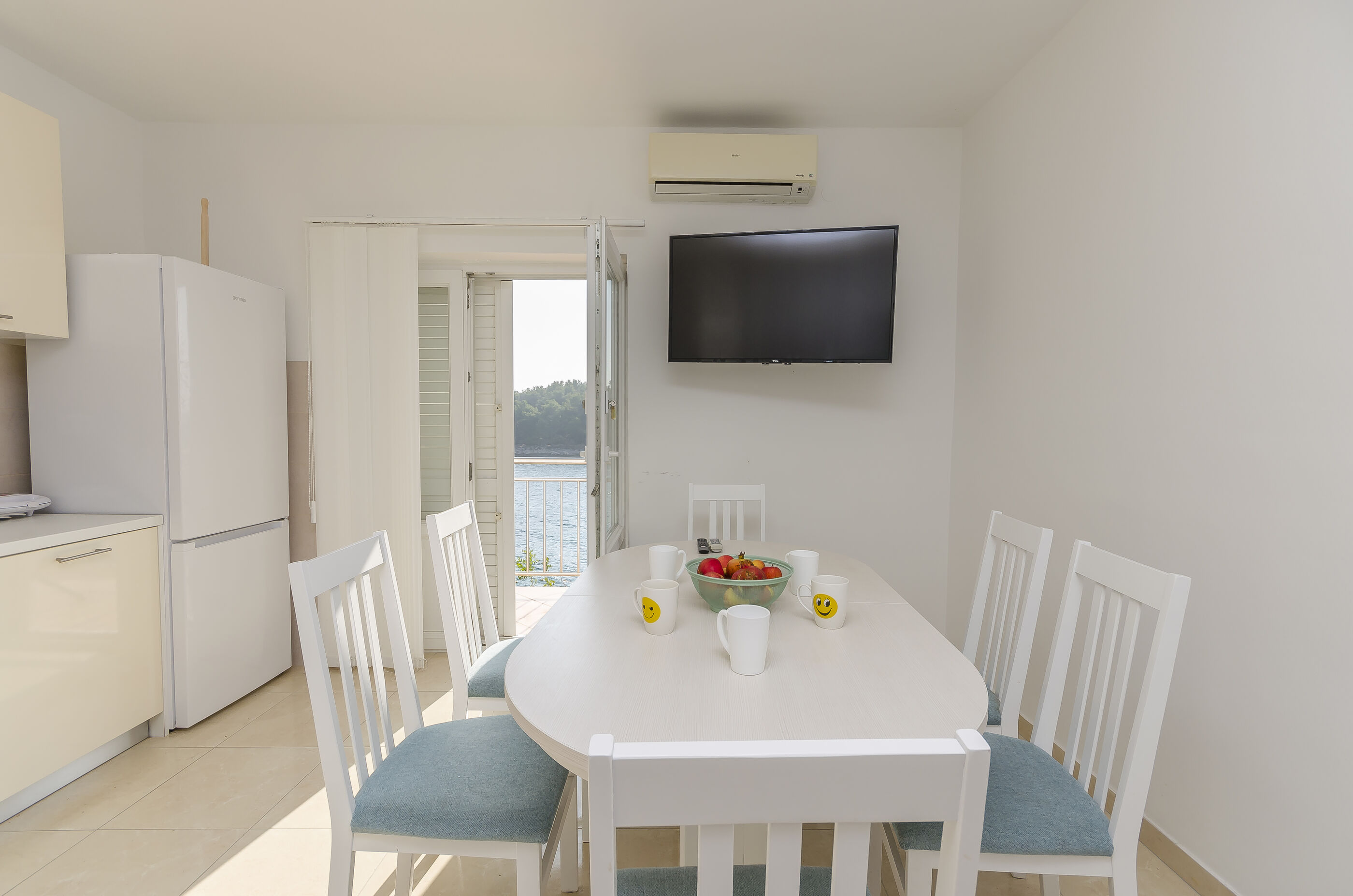 Apartment Slobodan by the sea 89661-A1