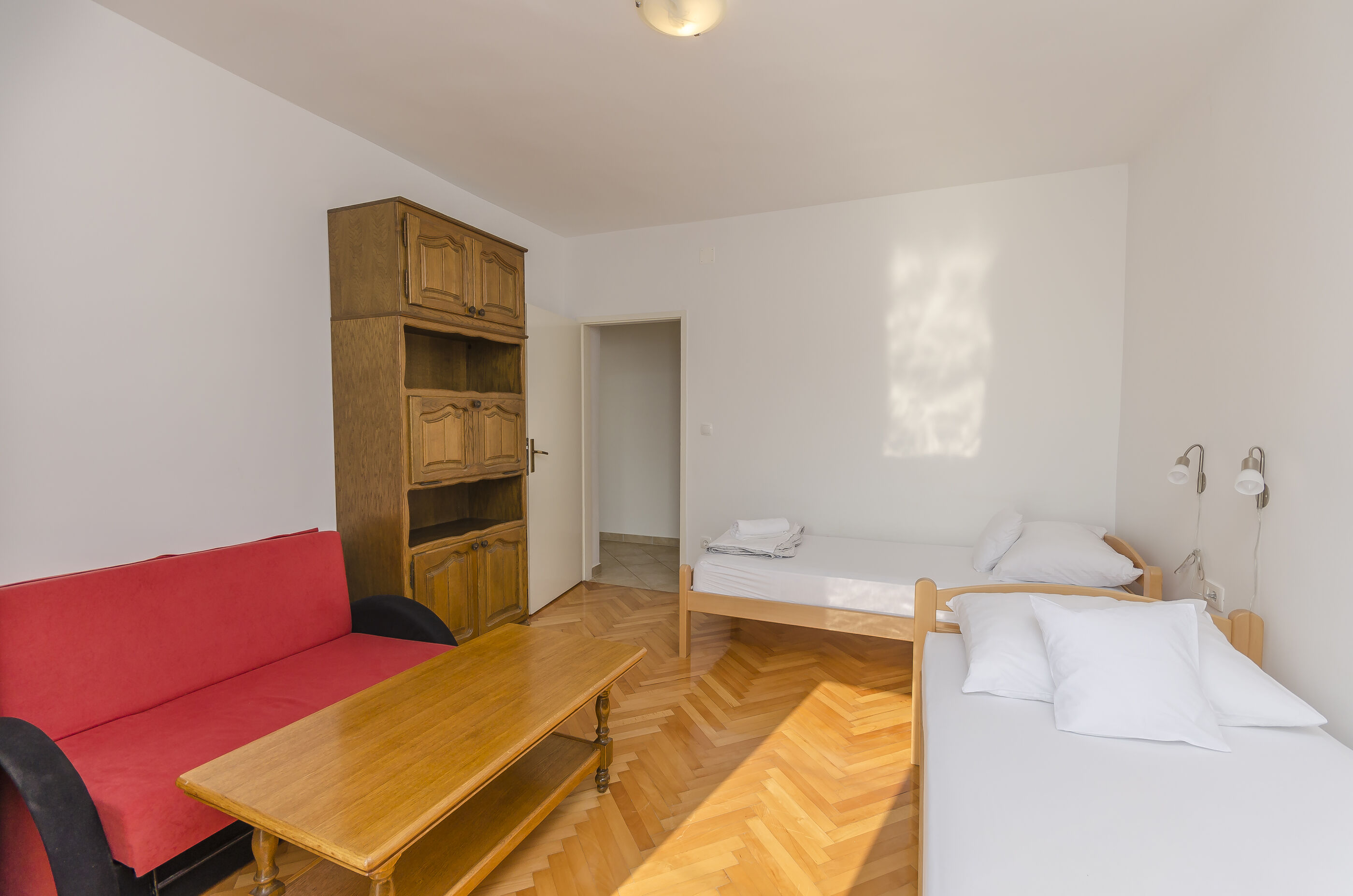 Apartment Slobodan by the sea 89661-A1