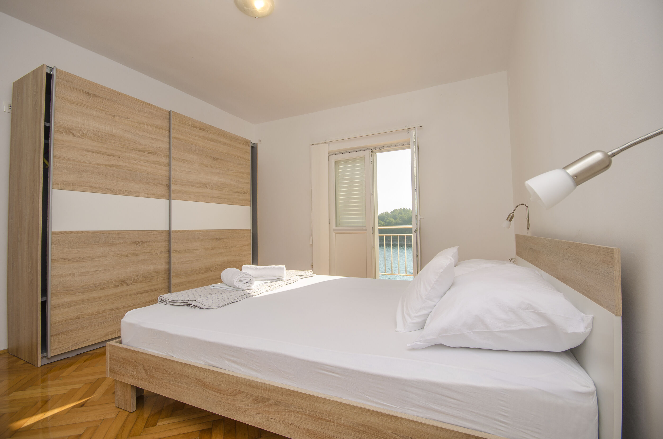 Apartment Slobodan by the sea 89661-A1