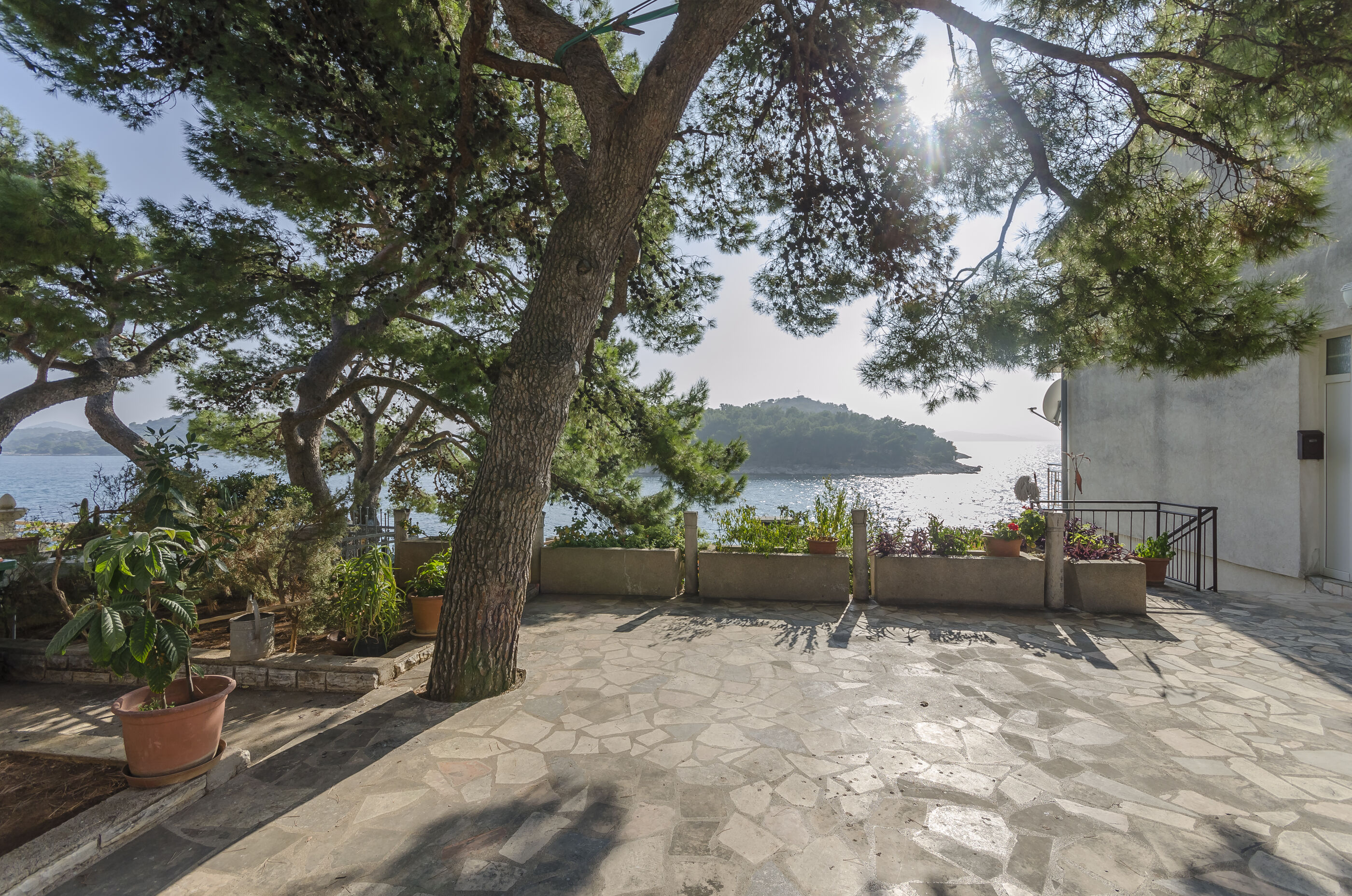 Apartment Slobodan by the sea 89661-A1