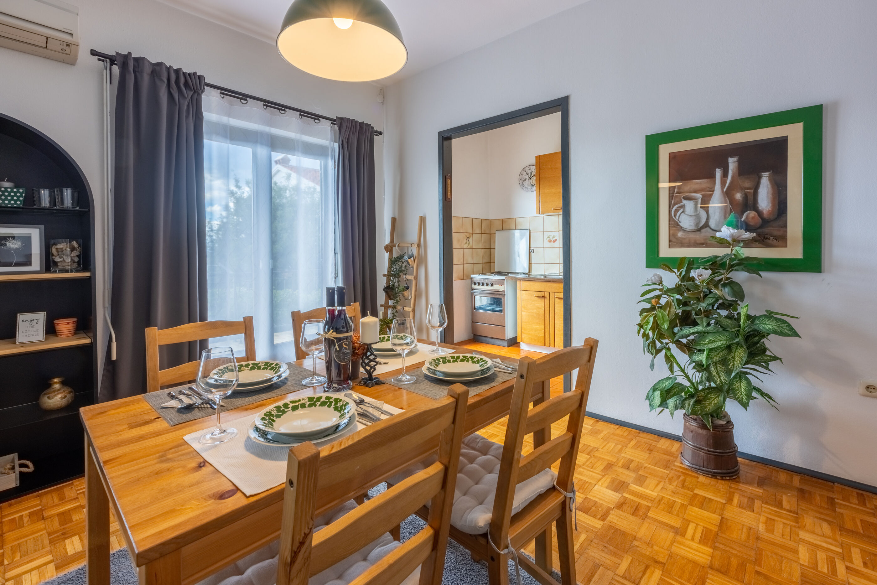 Apartment Suzy 62446-A1
