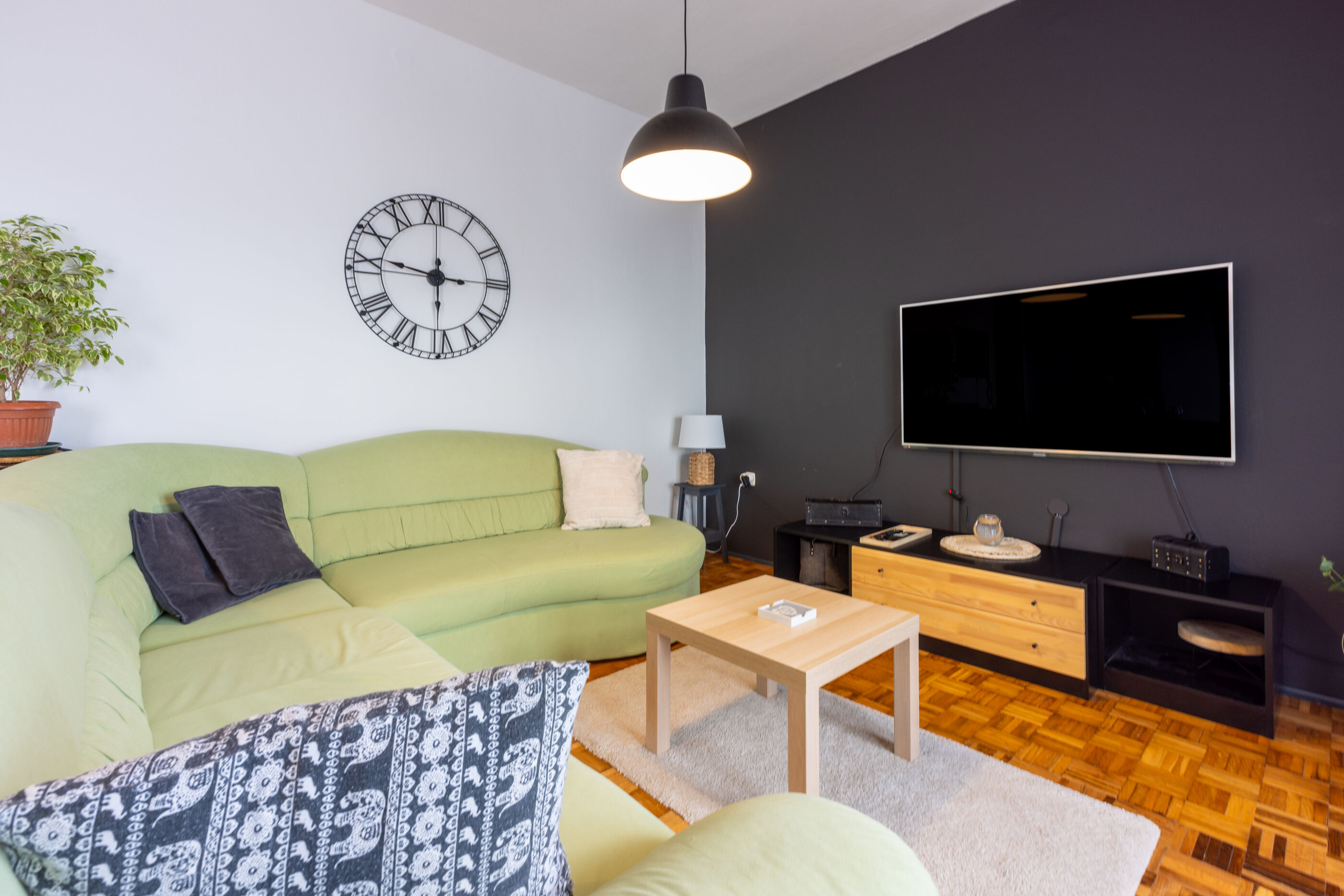 Apartment Suzy 62446-A1