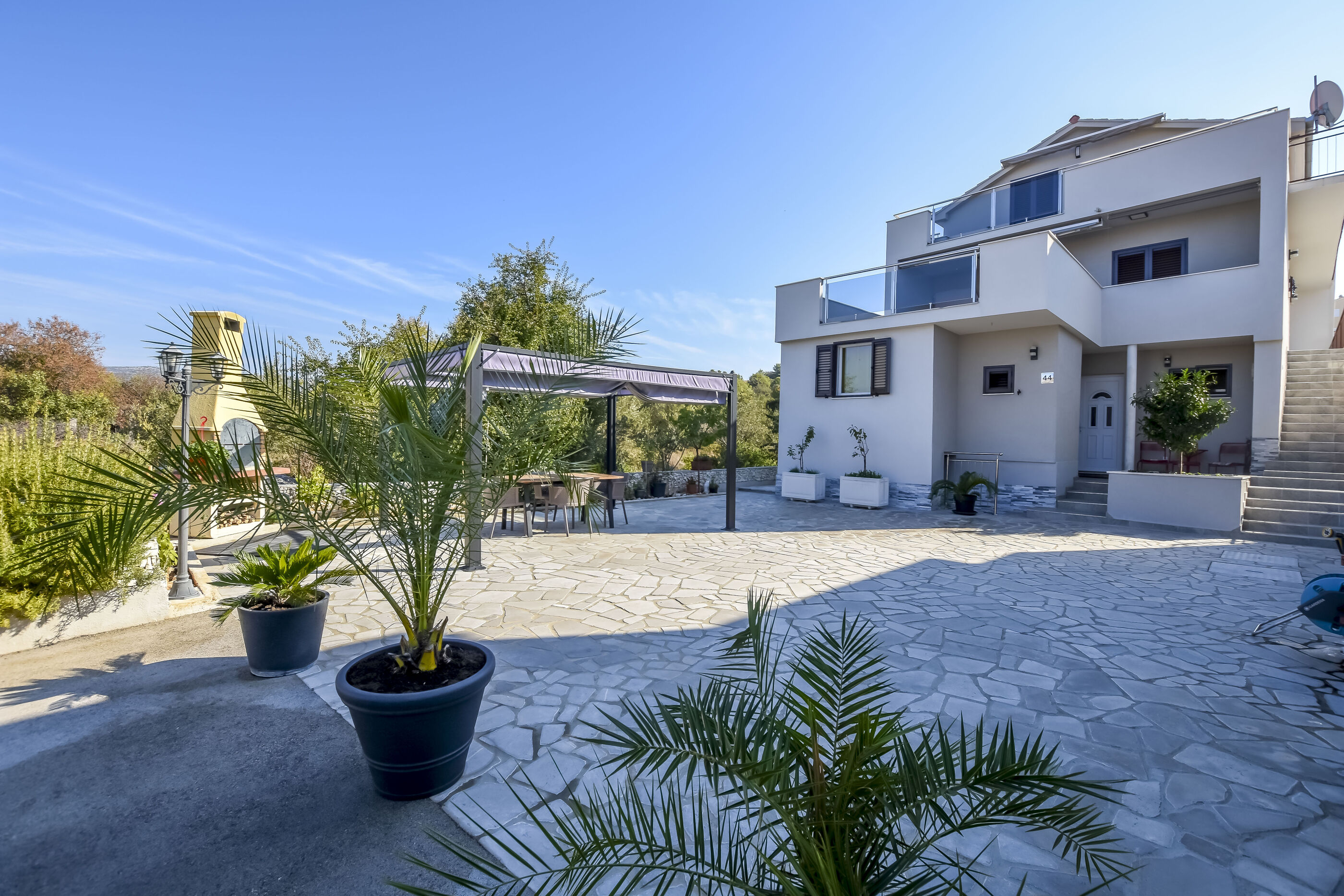 Apartments Visnja 33872-A2